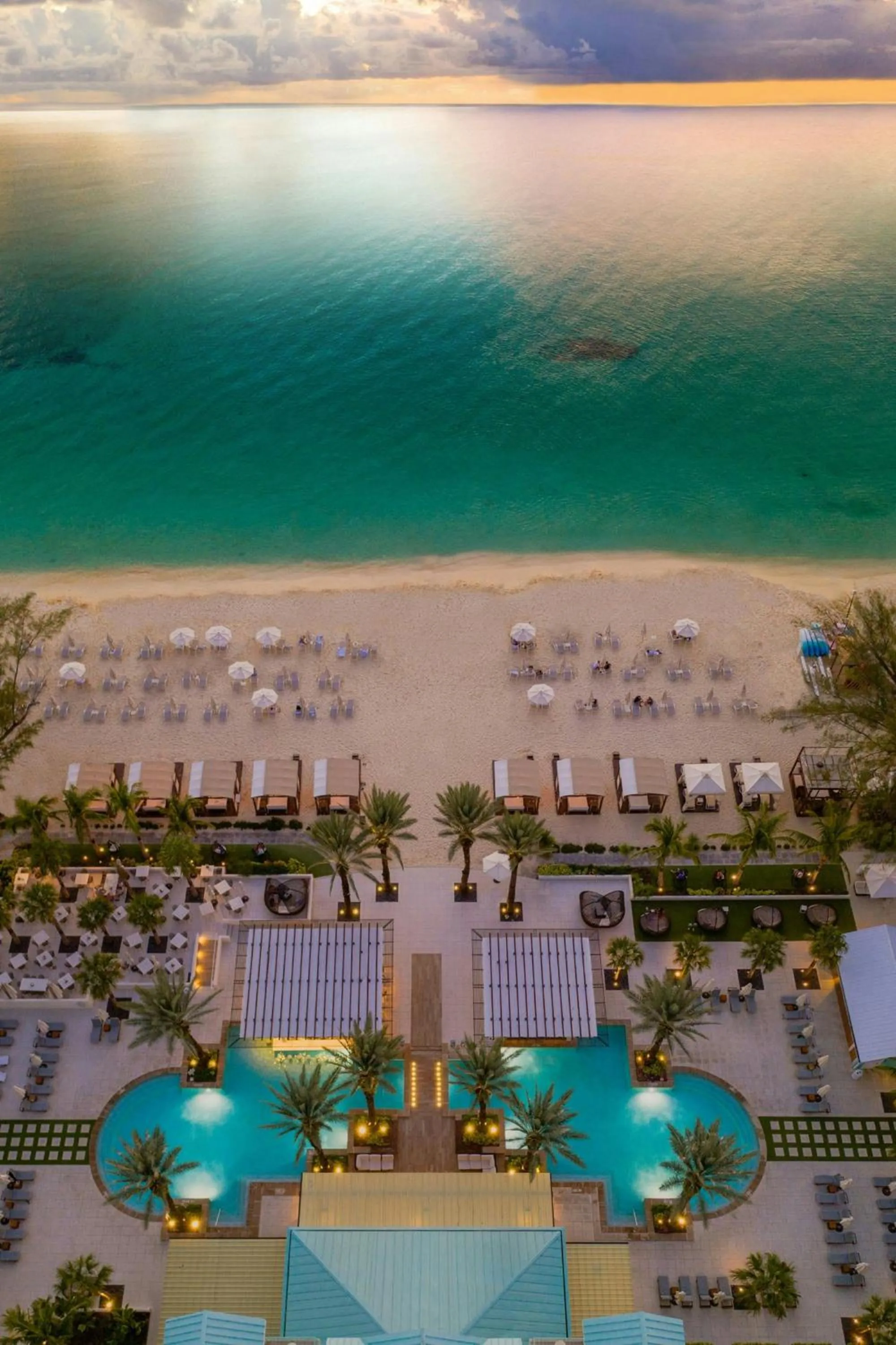 Swimming pool in The Westin Grand Cayman Seven Mile Beach Resort & Spa