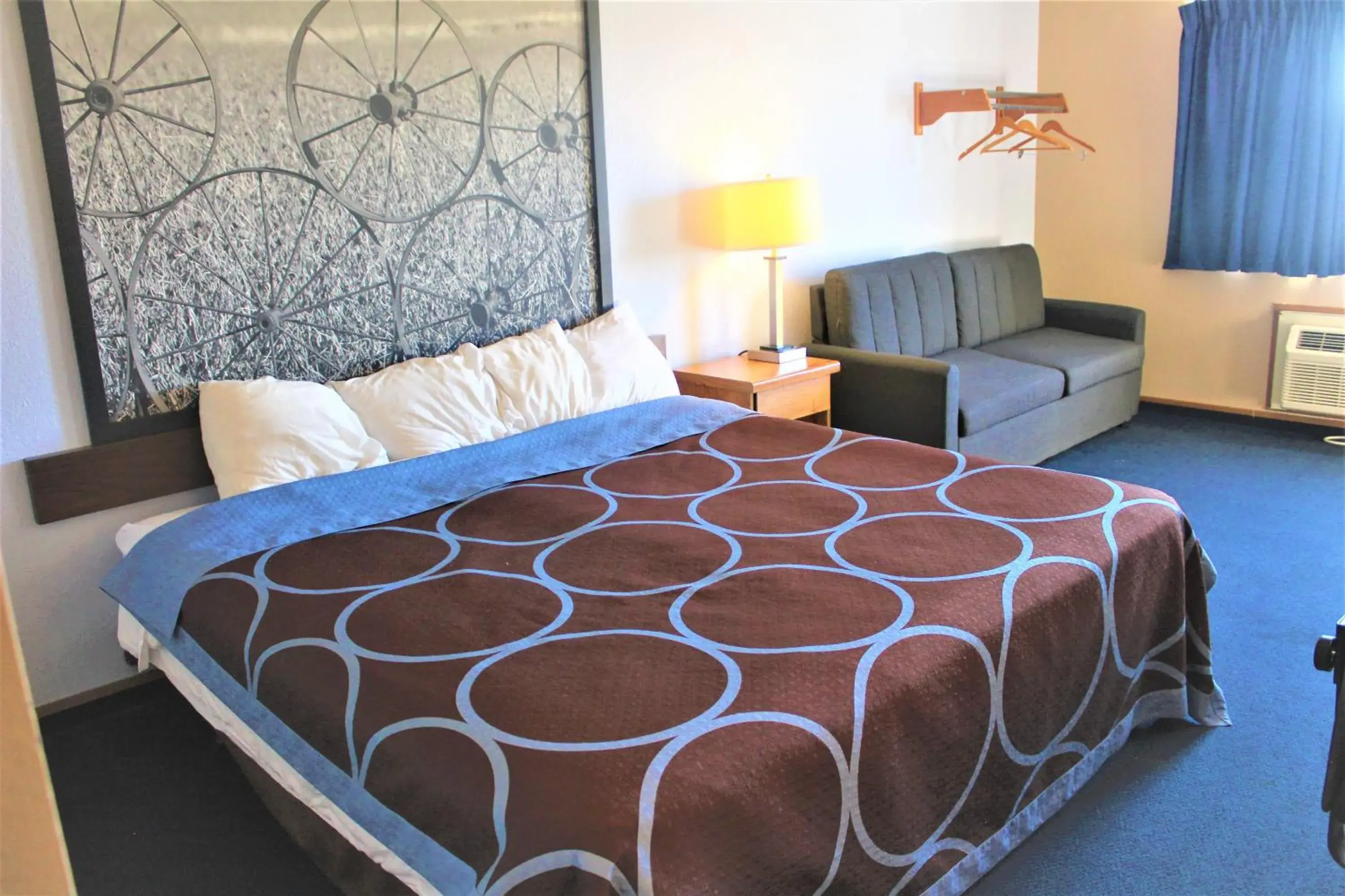 Bed in Super 8 by Wyndham Burlington Bed in Super 8 by Wyndham Burlington