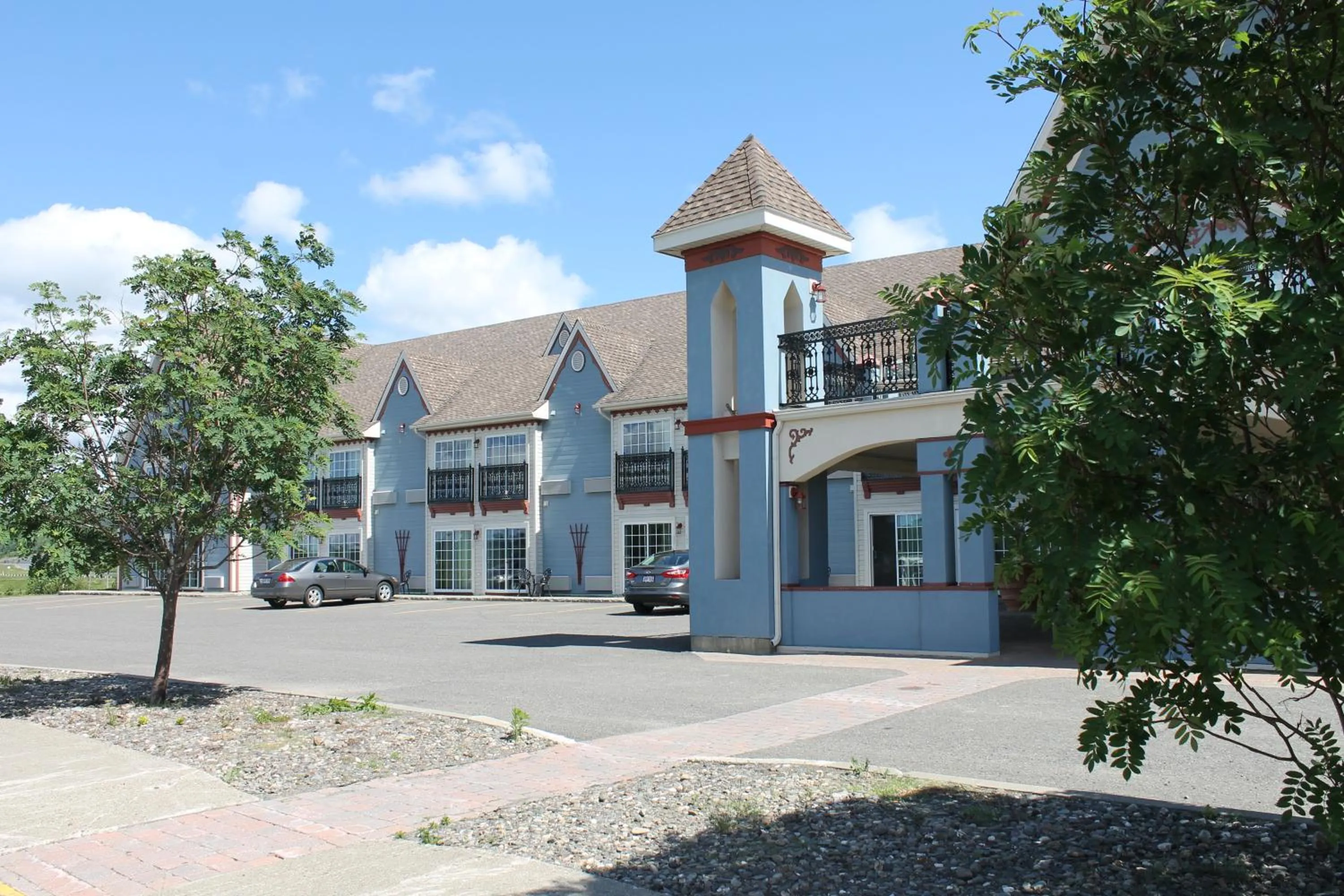 Facade/entrance in Days Inn by Wyndham Edmundston