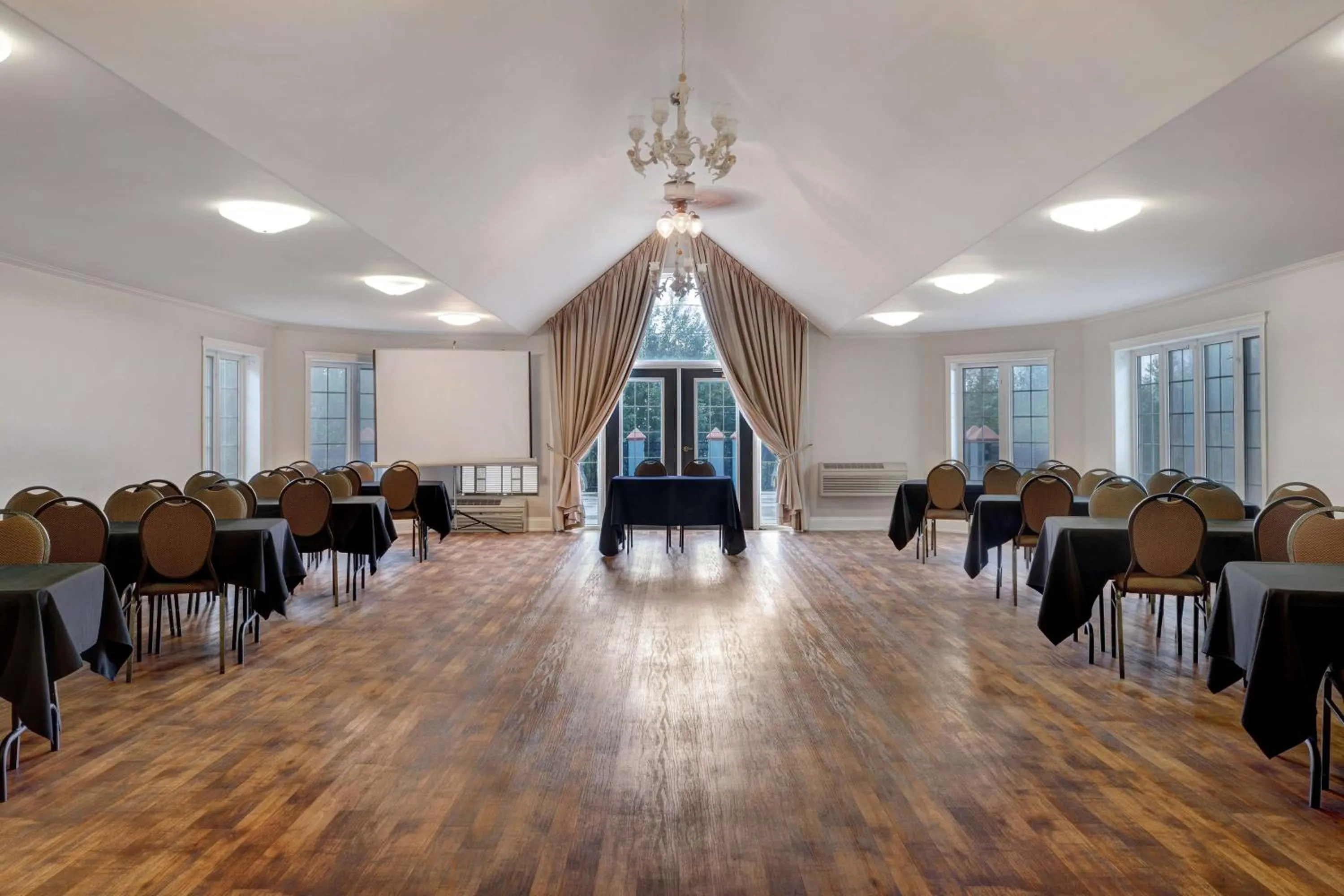 Meeting/conference room in Days Inn by Wyndham Edmundston