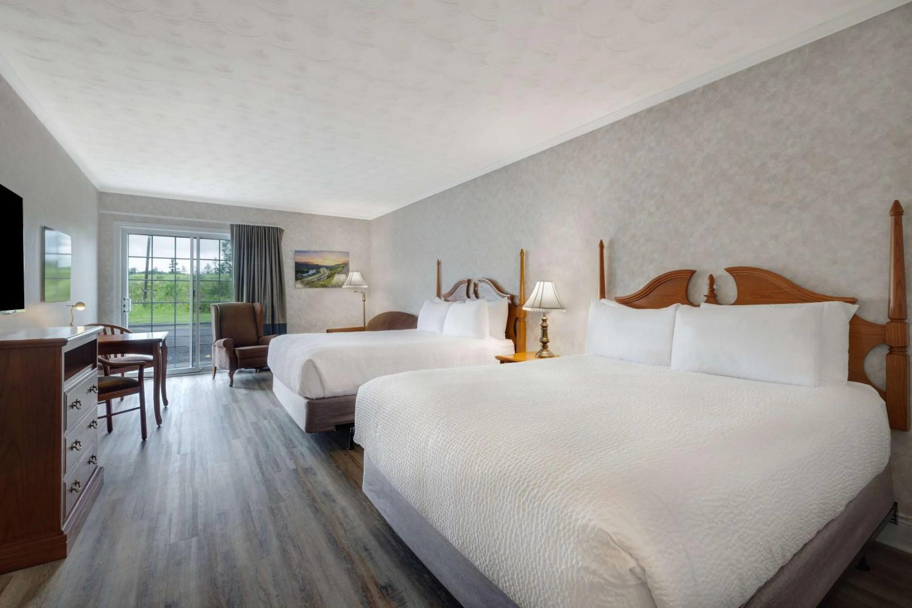 Photo of the whole room, Bed in Days Inn by Wyndham Edmundston