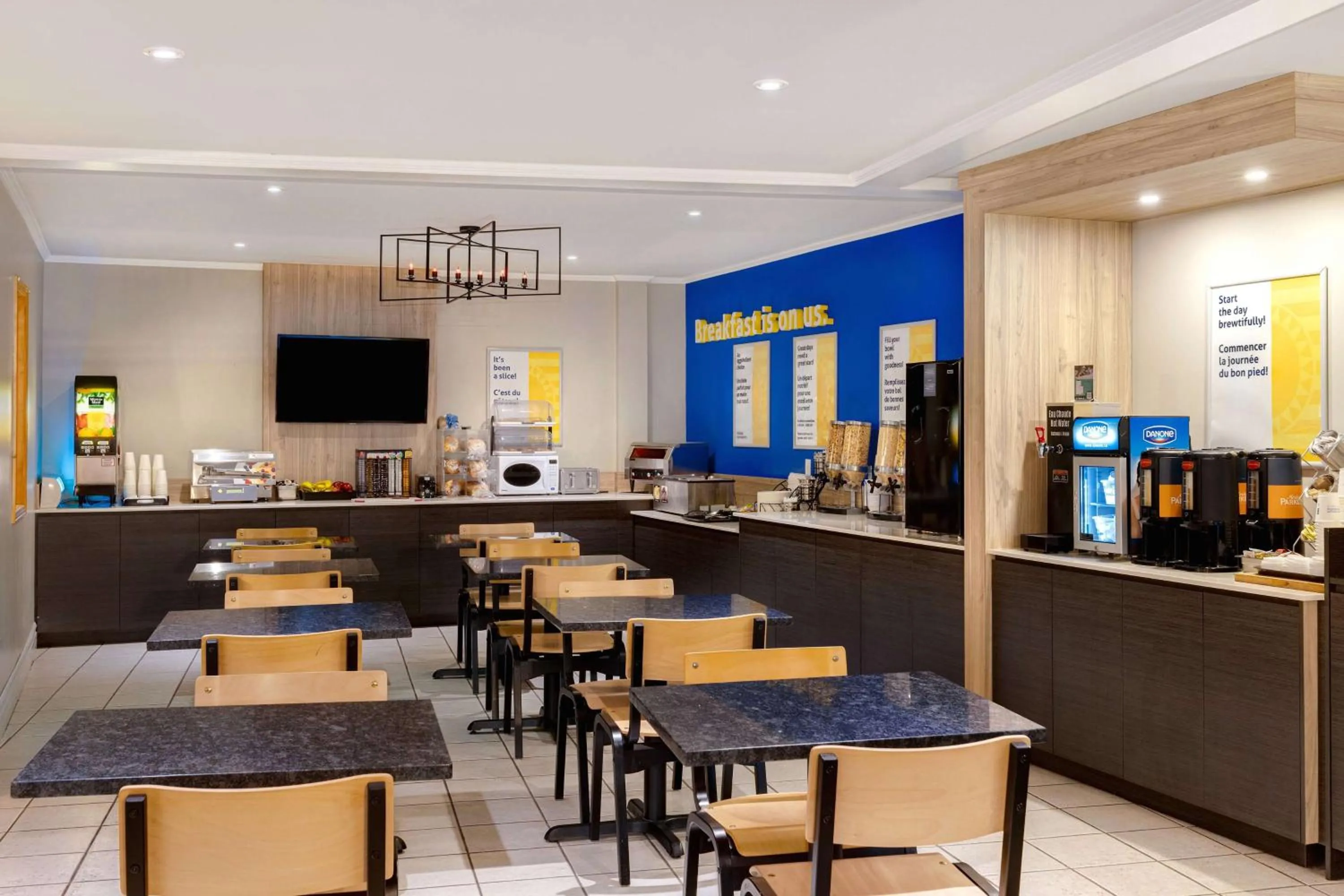 Restaurant/places to eat in Days Inn by Wyndham Edmundston