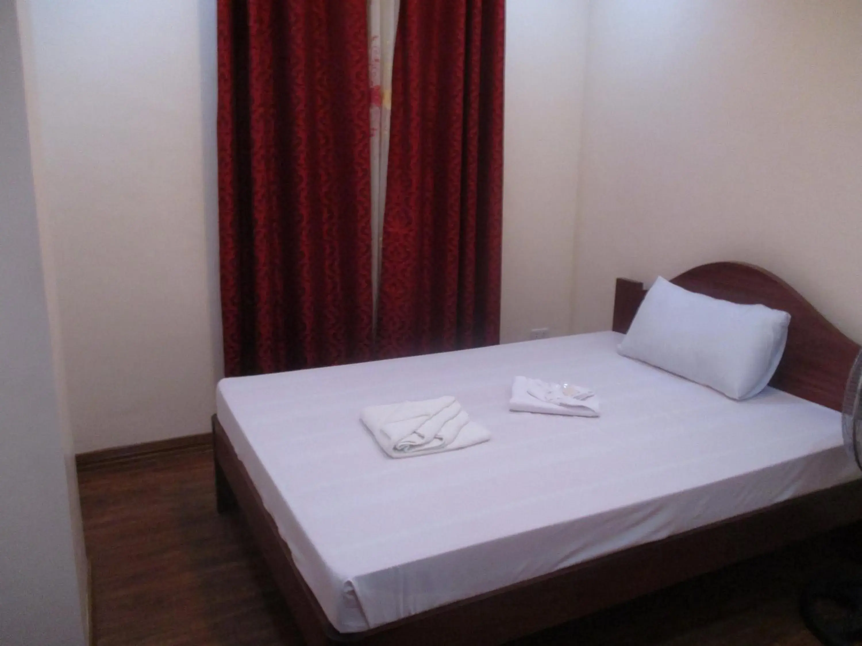 Bedroom, Bed in WMV Hotel & Restaurant Bedroom, Bed in WMV Hotel & Restaurant