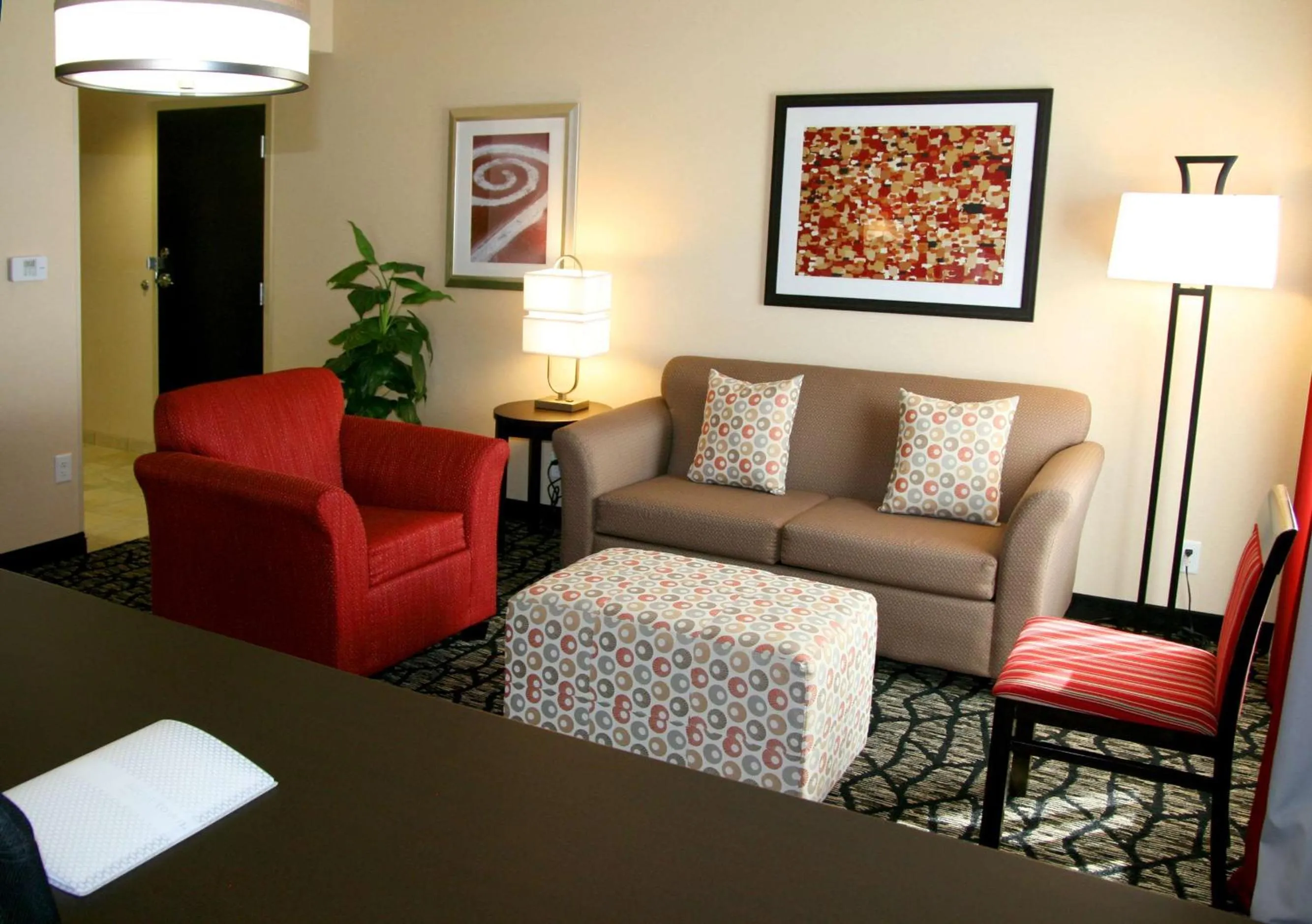 Living room in Hampton Inn & Suites Salt Lake City-University/Foothill Drive