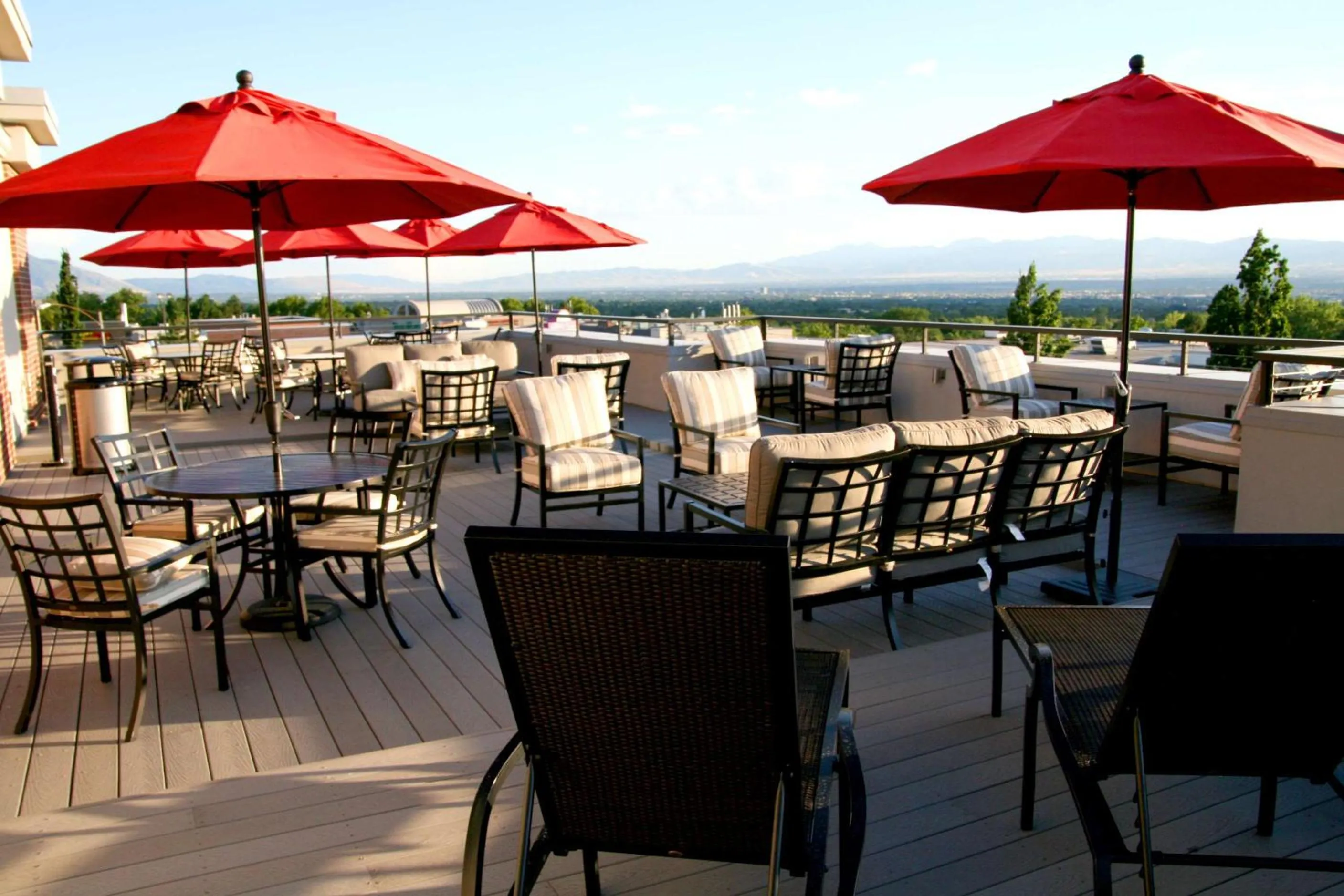 Patio in Hampton Inn & Suites Salt Lake City-University/Foothill Drive