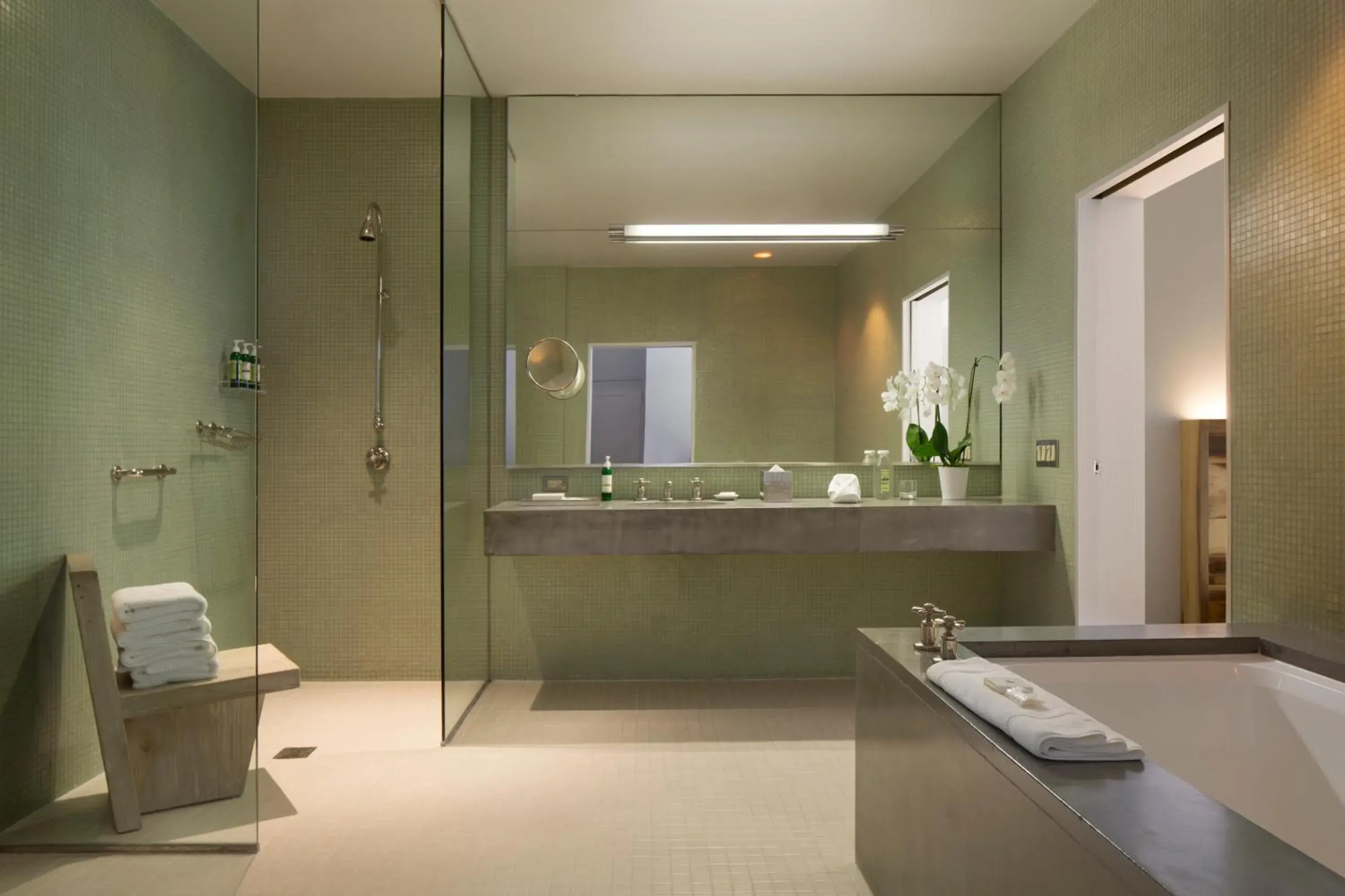 Bathroom in Hotel Healdsburg Bathroom in Hotel Healdsburg