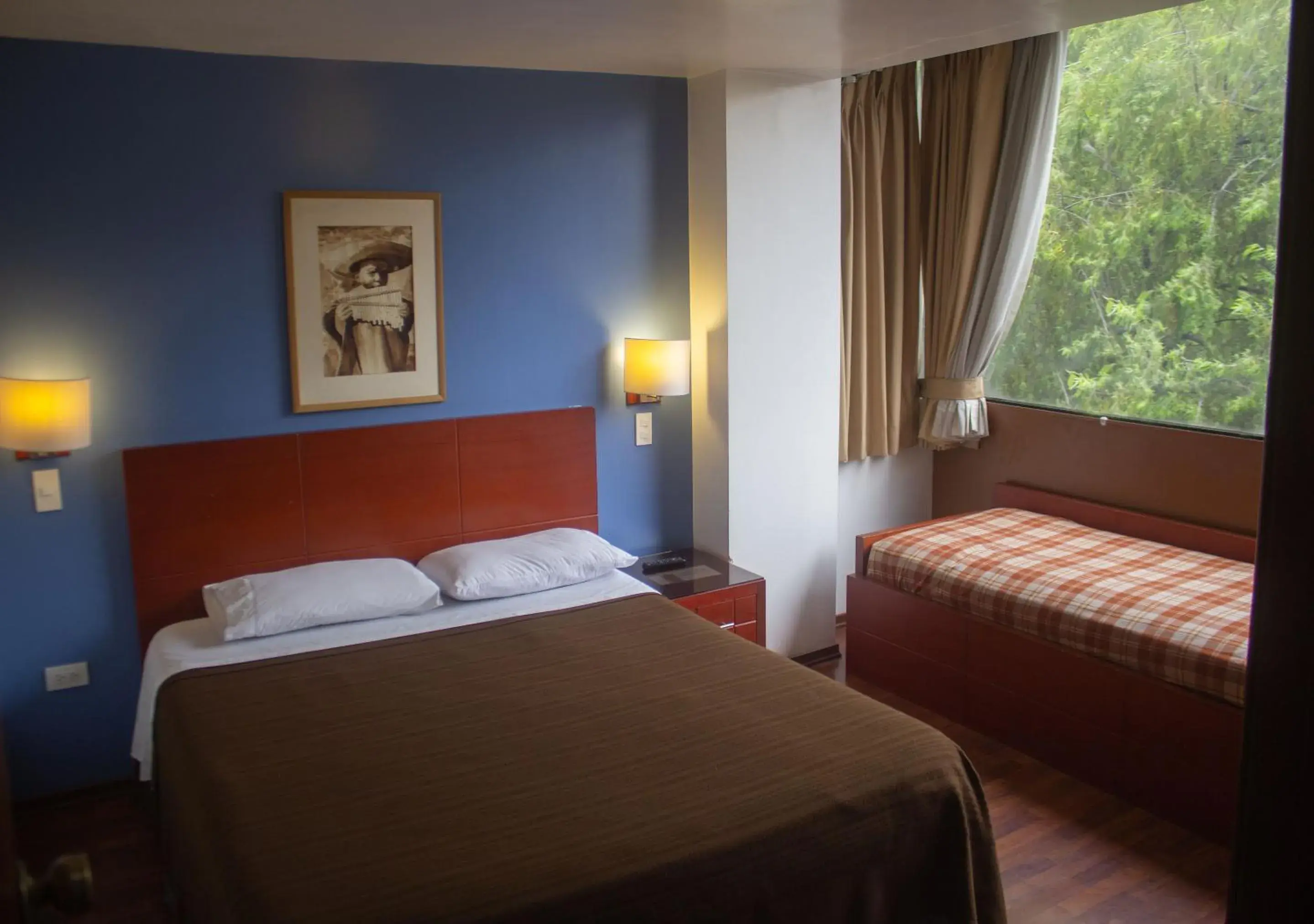 Double Room with Mountain View - single occupancy in Filatelia Suites & Travel Double Room with Mountain View - single occupancy in Filatelia Suites & Travel