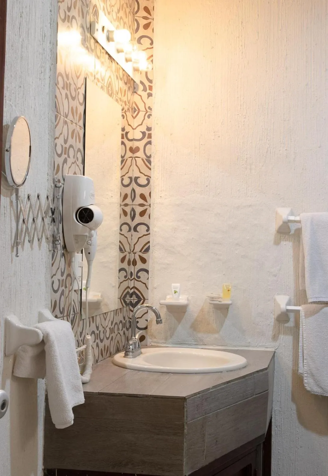 Bathroom in El Marques Hacienda