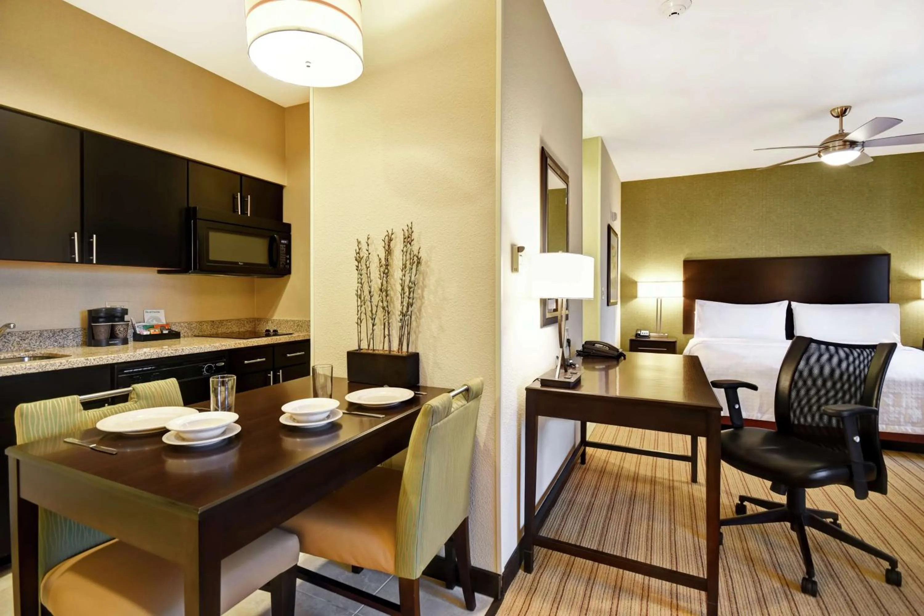 Kitchen or kitchenette in Homewood Suites by Hilton Fort Worth West at Cityview