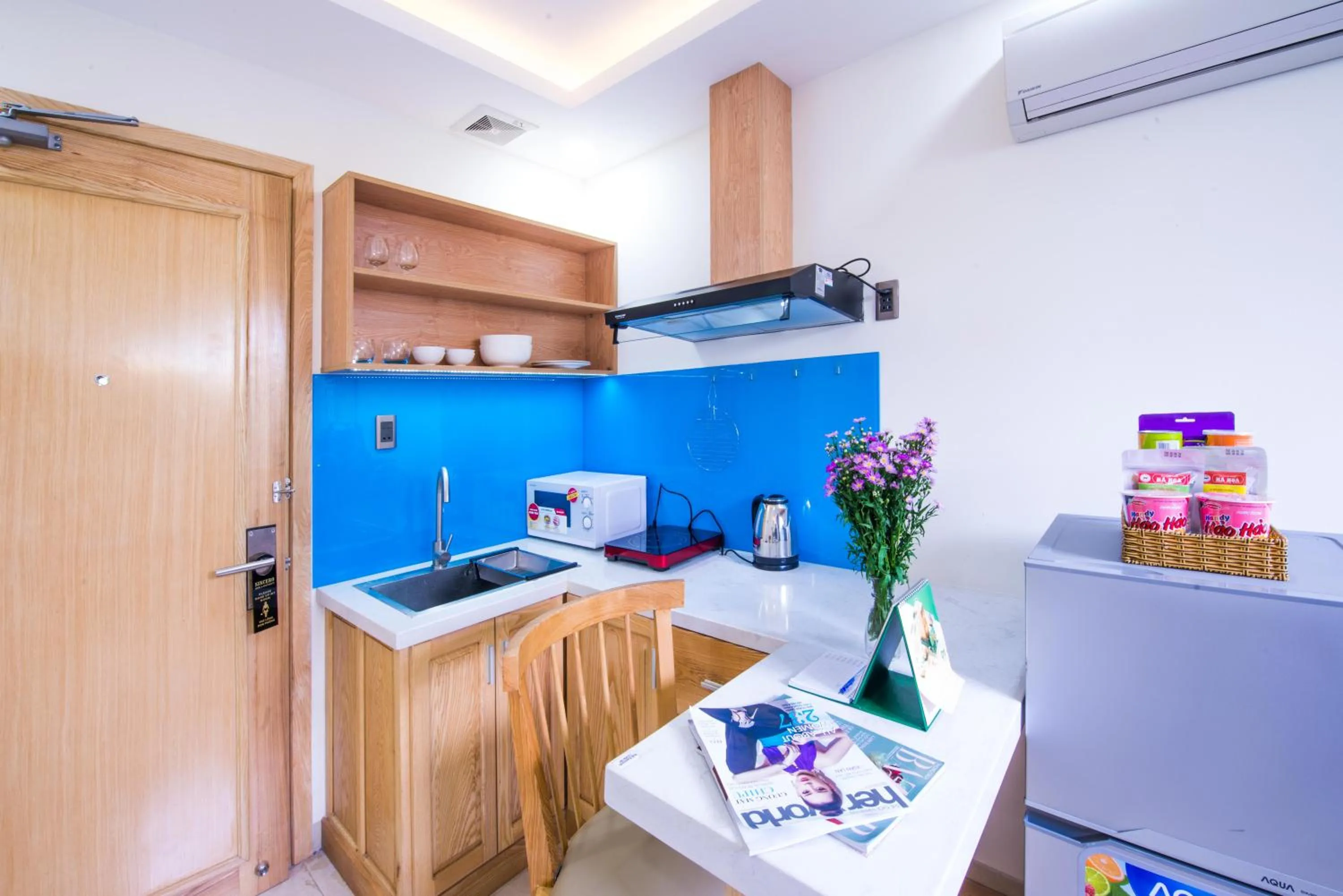 Kitchen or kitchenette, Bed in Sincero Hotel & Apartment