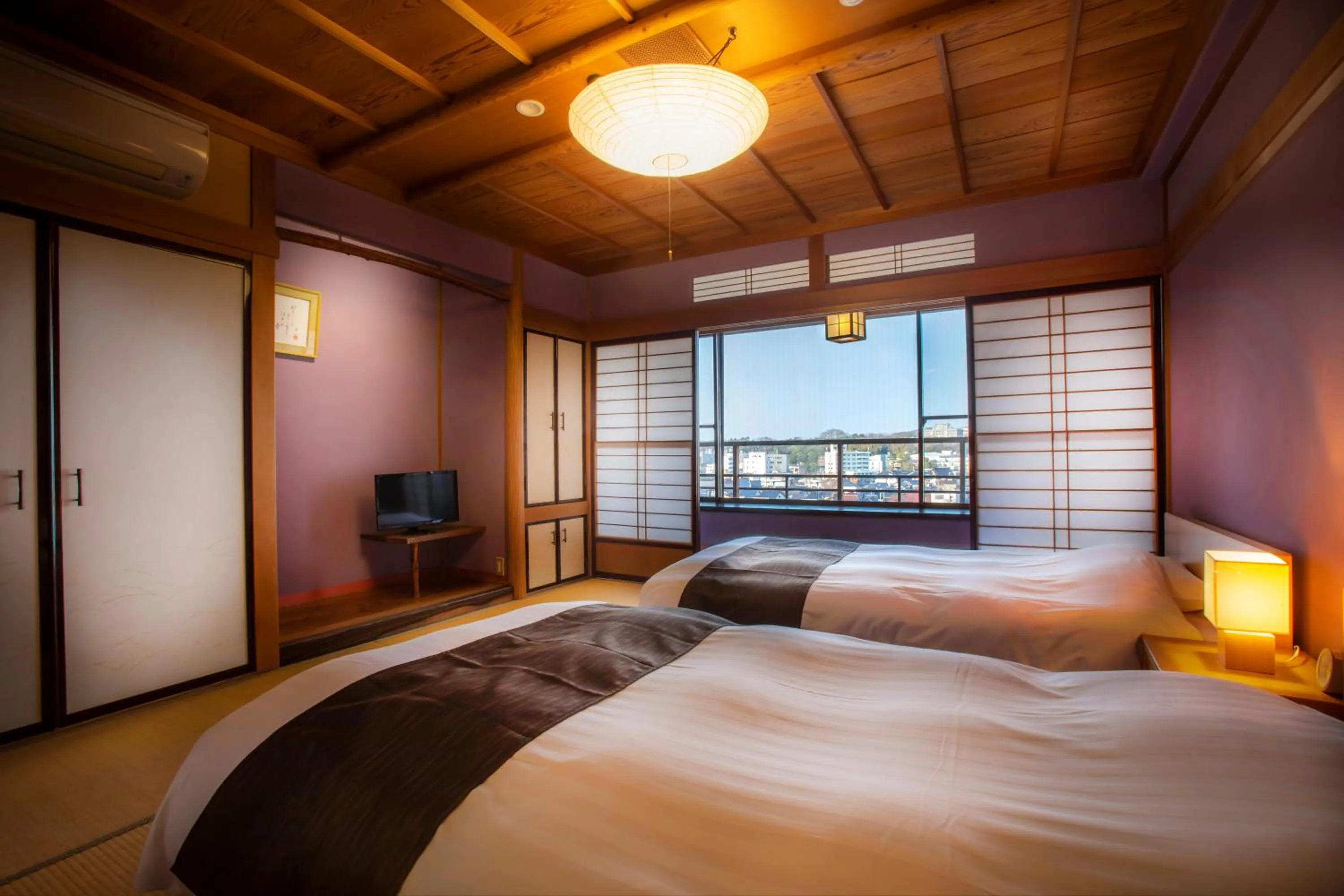 Photo of the whole room, Bed in Yuyaruru Saisai