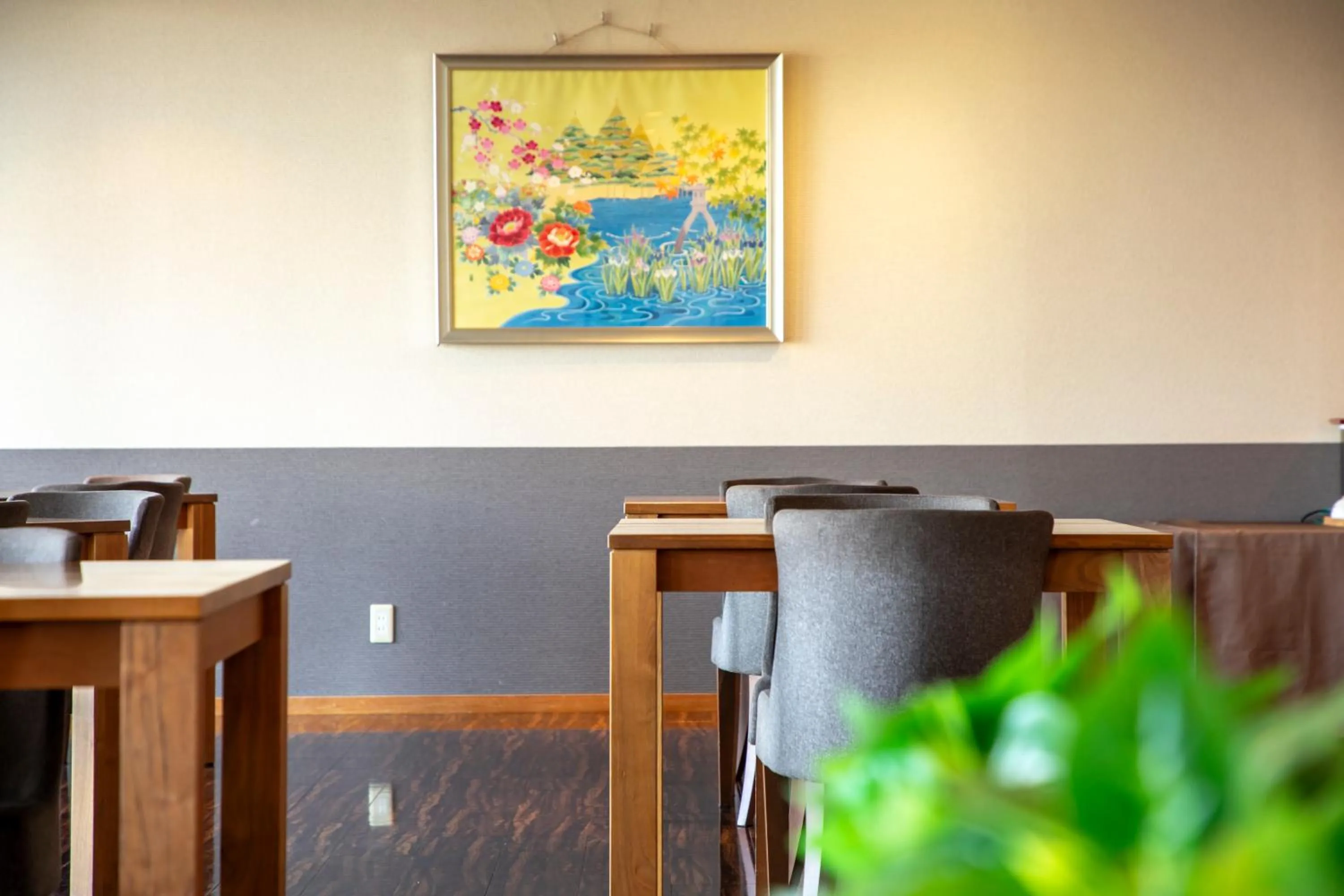 Restaurant/places to eat in Yuyaruru Saisai