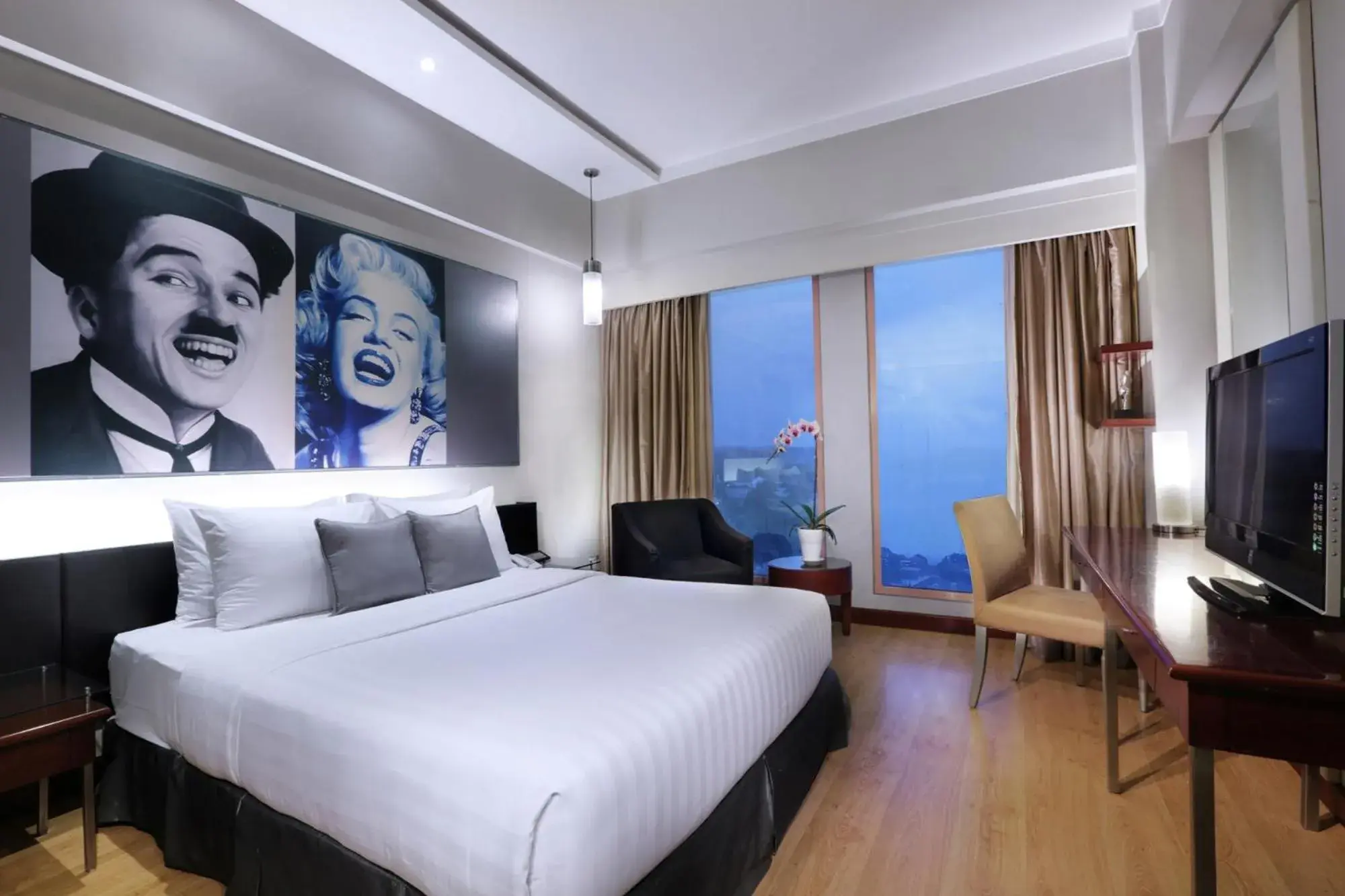 Bed in Grand Candi Hotel Bed in Grand Candi Hotel