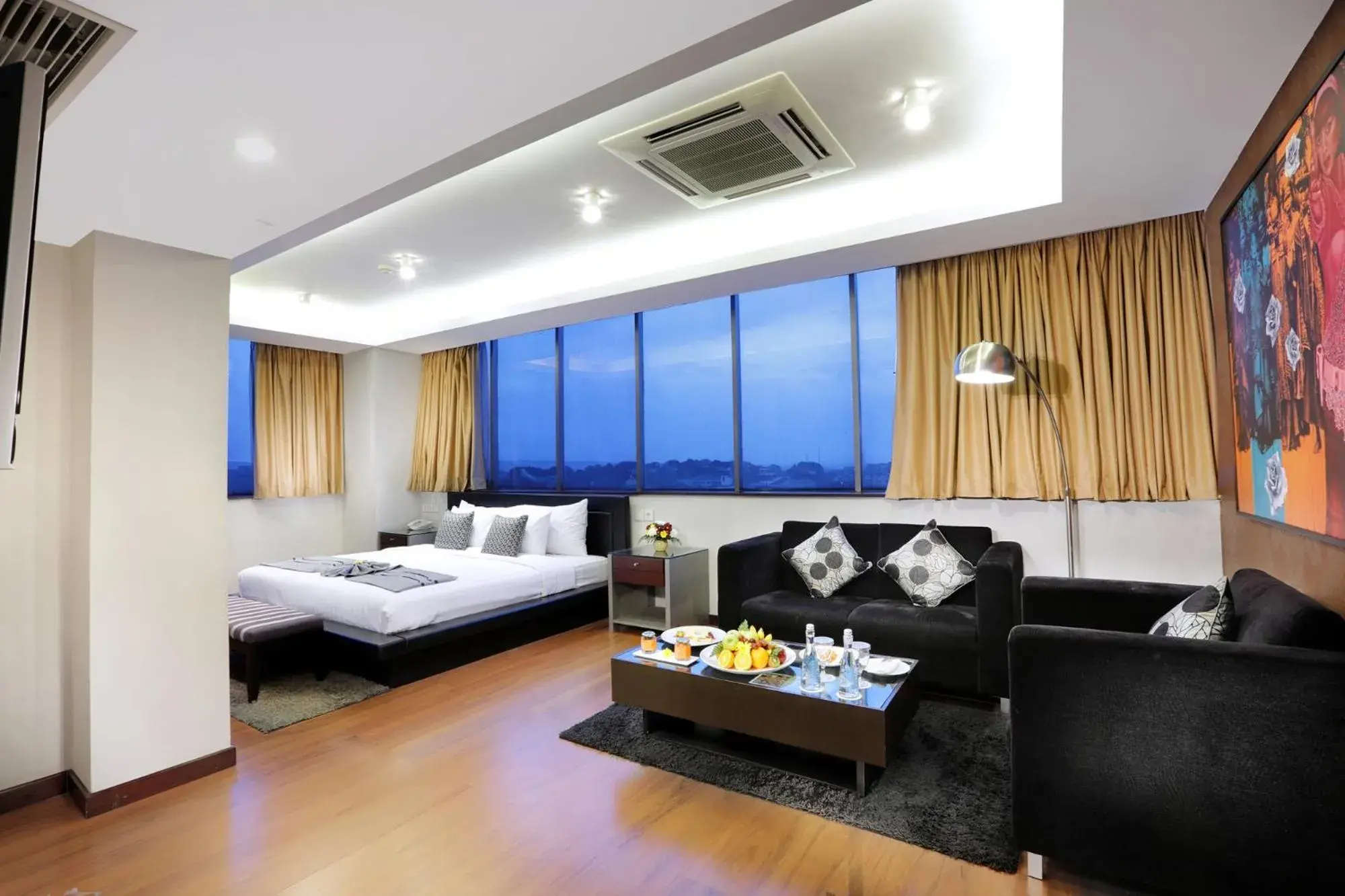 Bedroom, Bed in Grand Candi Hotel Bedroom, Bed in Grand Candi Hotel