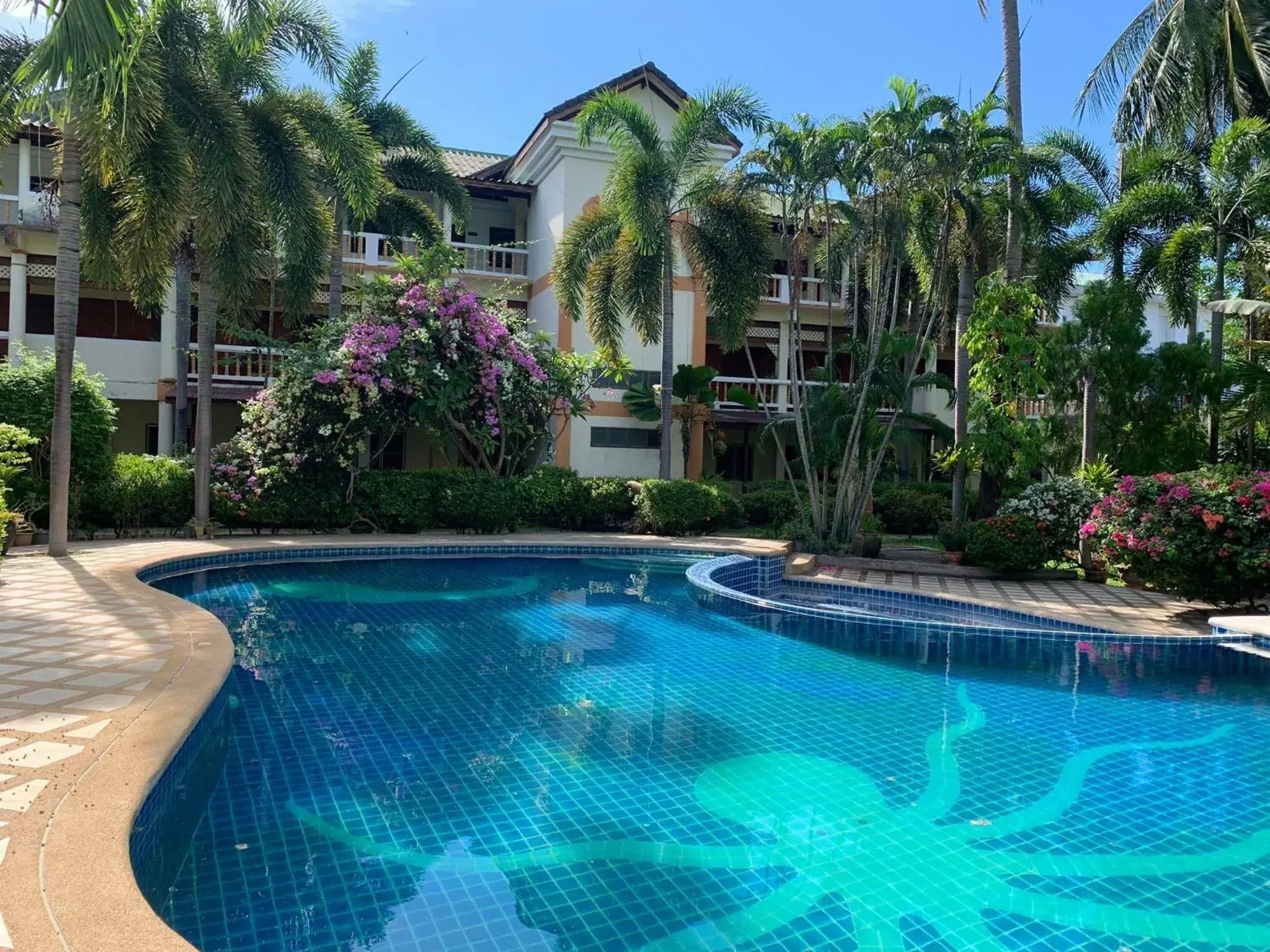 Swimming pool in Rattana Guesthouse & Bungalow Swimming pool in Rattana Guesthouse & Bungalow