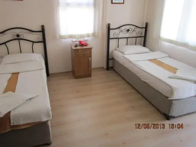 Standard Double or Twin Room in Delta Hotel Standard Double or Twin Room in Delta Hotel