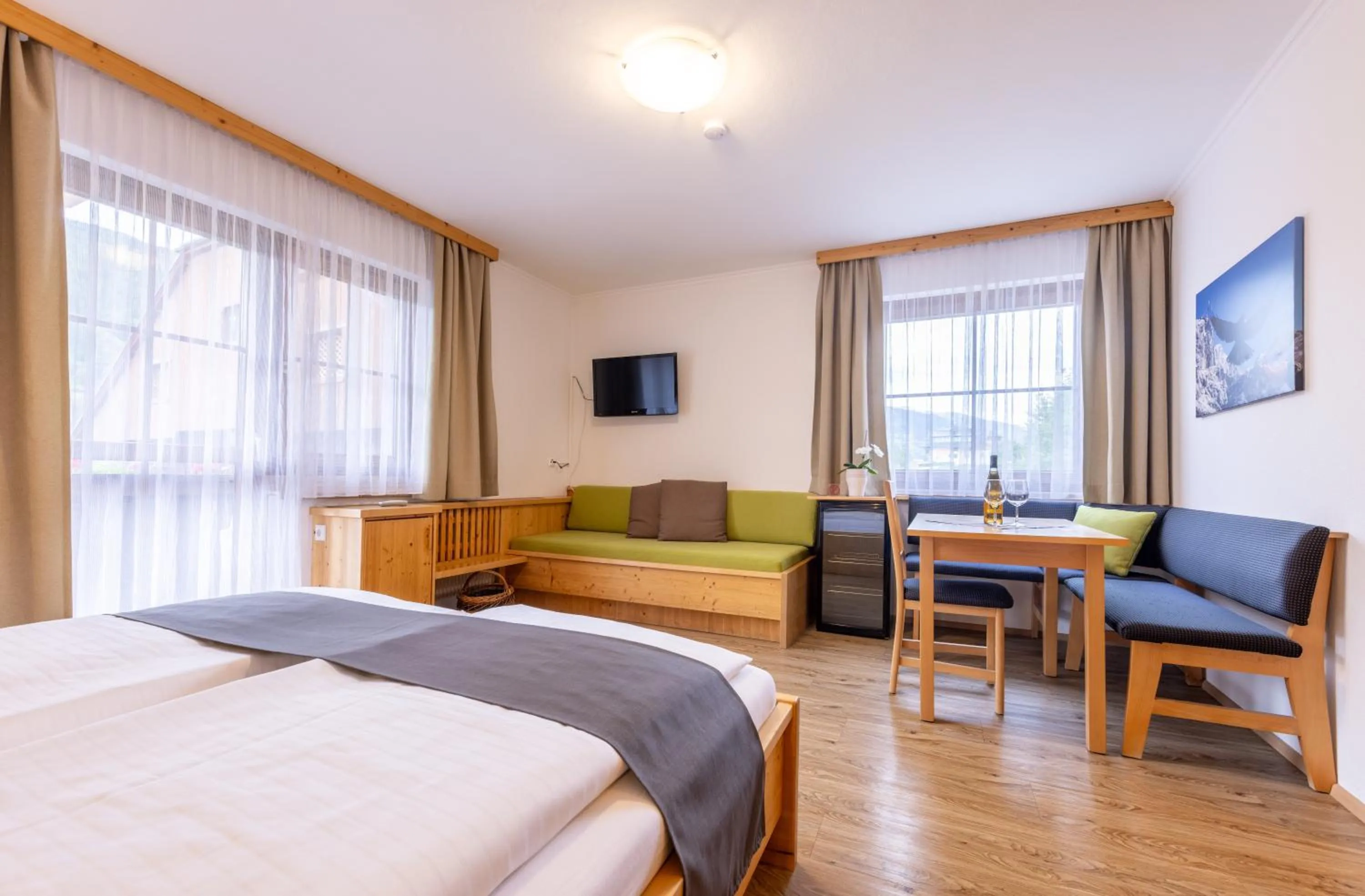 Photo of the whole room, Bed in ApartHotel Holzerhof