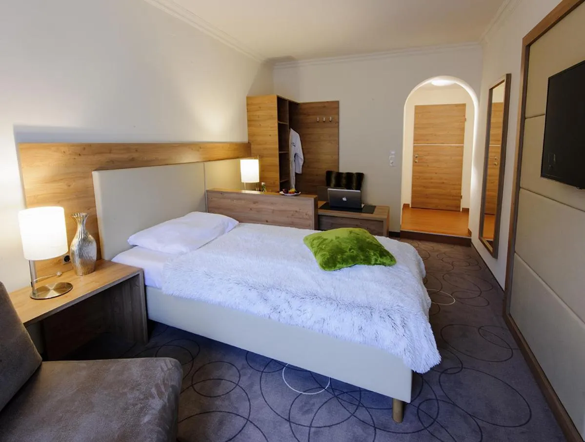 Bed in Seminarhotel Lengbachhof GmbH