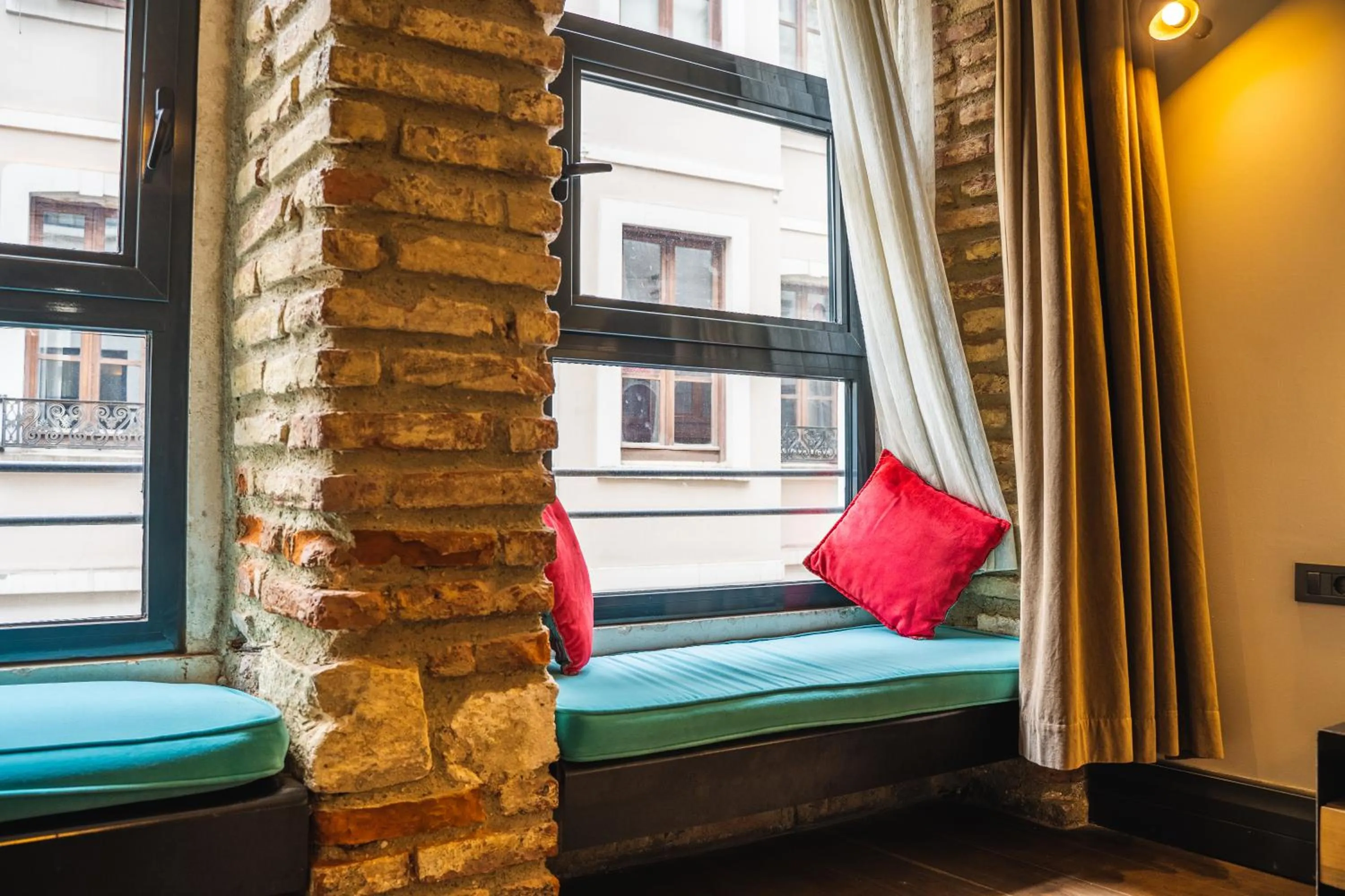 Massage, Bed in West Pera Hotel