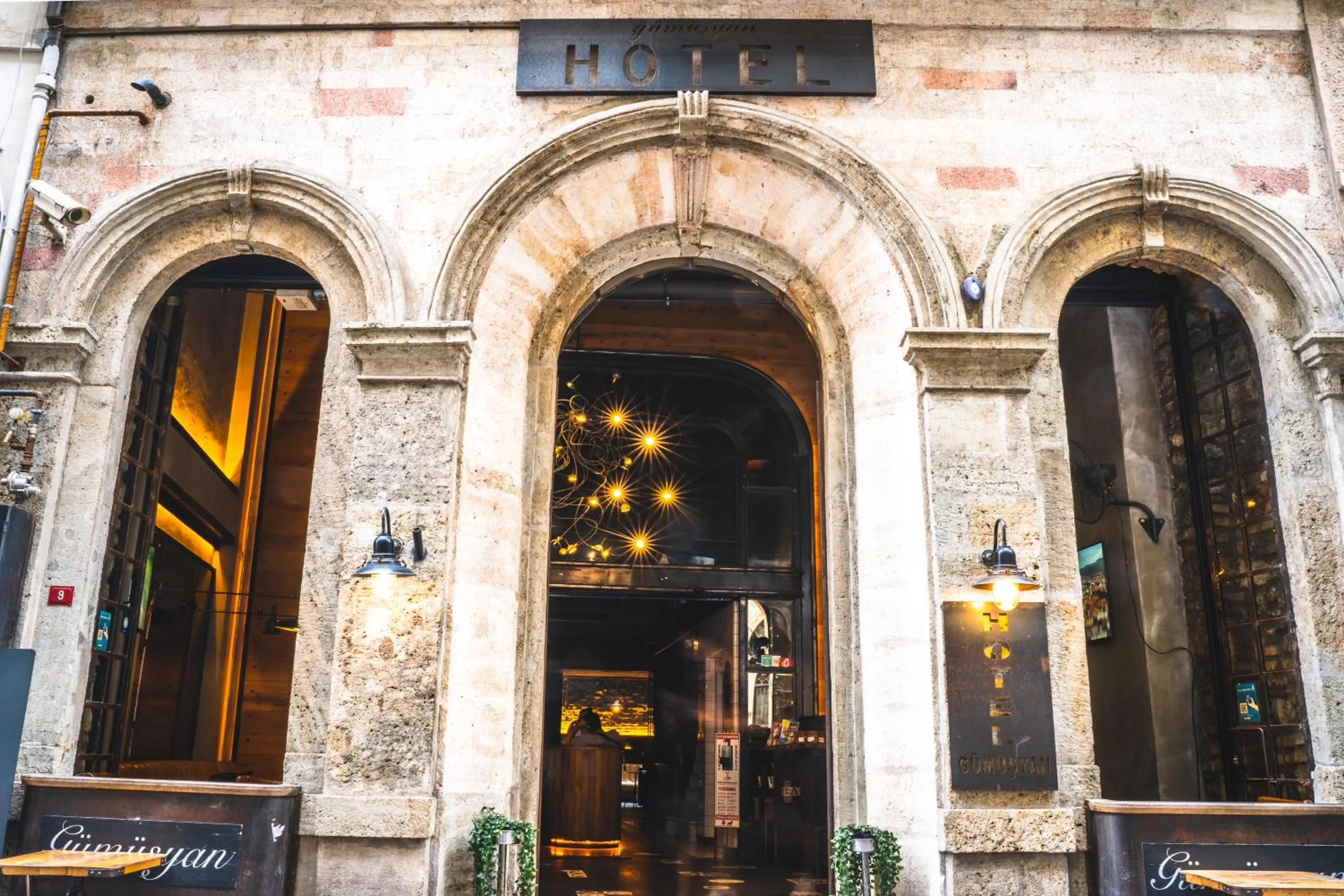 Facade/entrance in West Pera Hotel