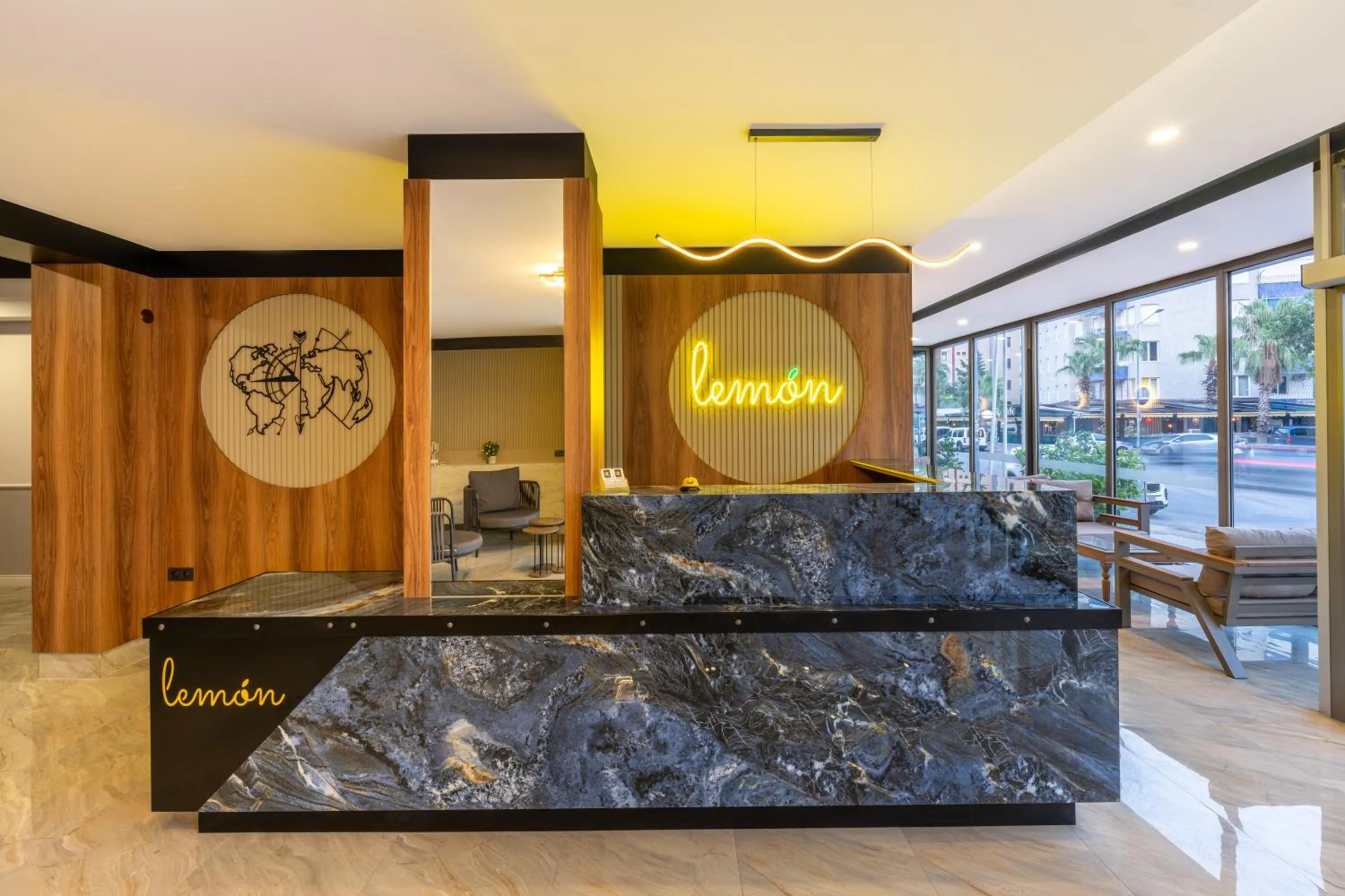 Lobby or reception in Lemon Hotel