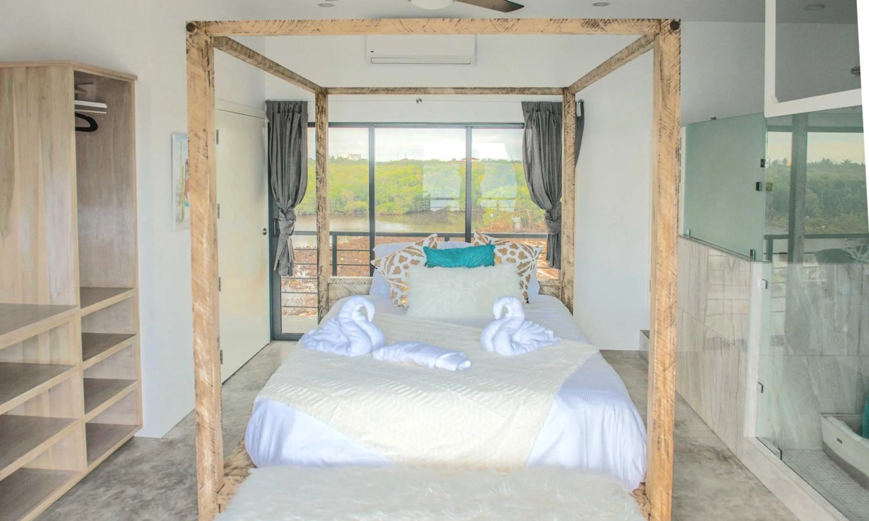 Photo of the whole room, Bed in Playa De Sala Boutique Hotel