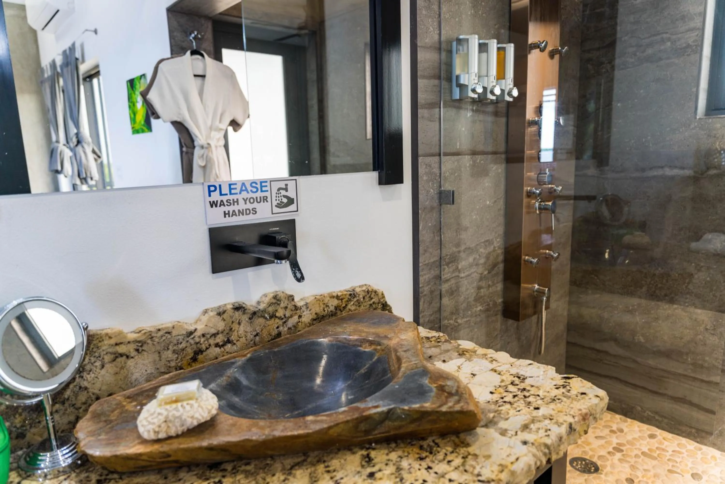 Bathroom in Playa De Sala Boutique Hotel