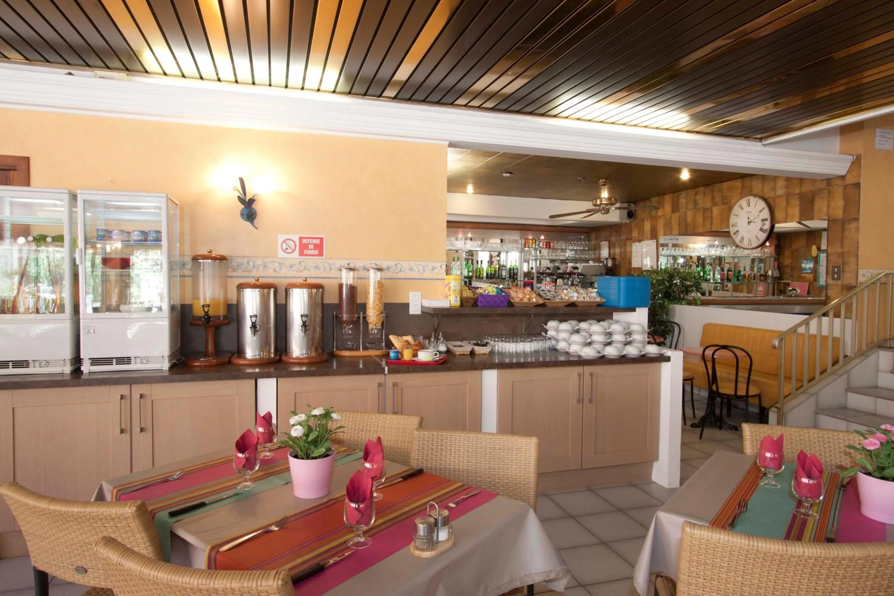 Restaurant/places to eat in Hôtel La Croix de Malte