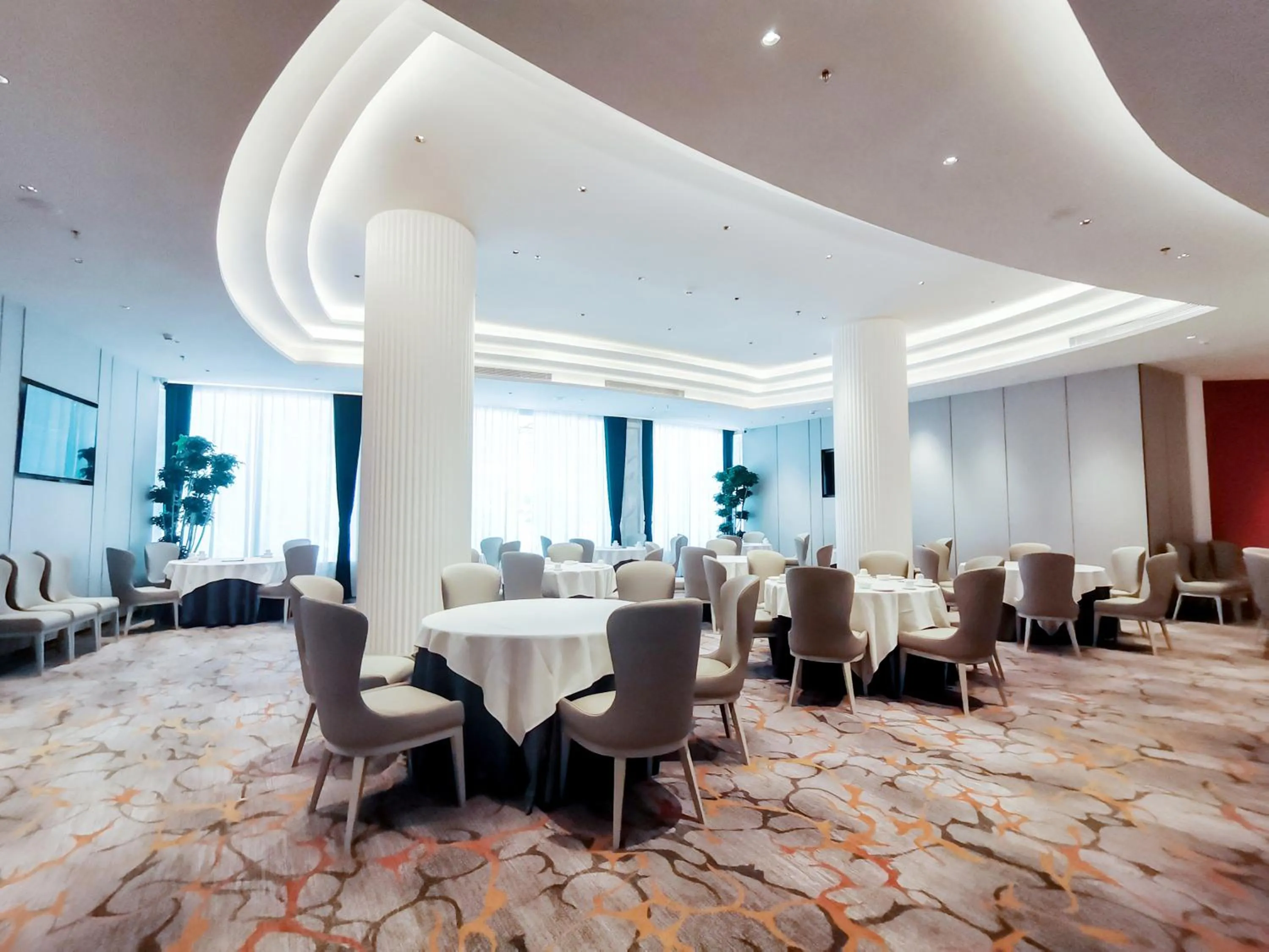 Restaurant/places to eat in Shenzhen Shanghai Hotel