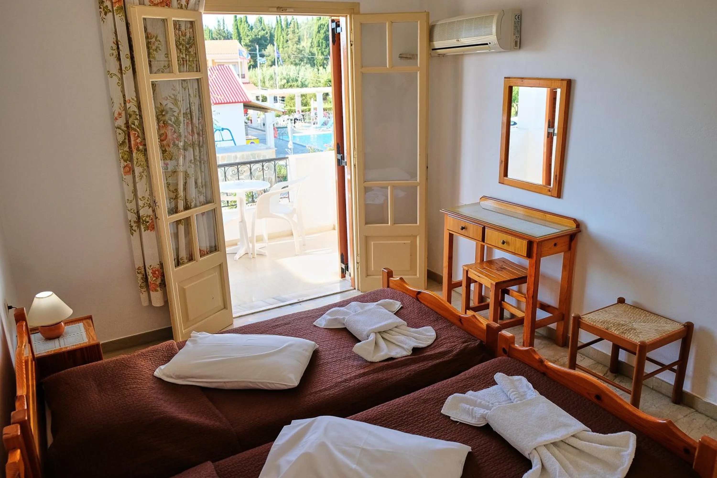 Bedroom, Bed in Tria Adelphia