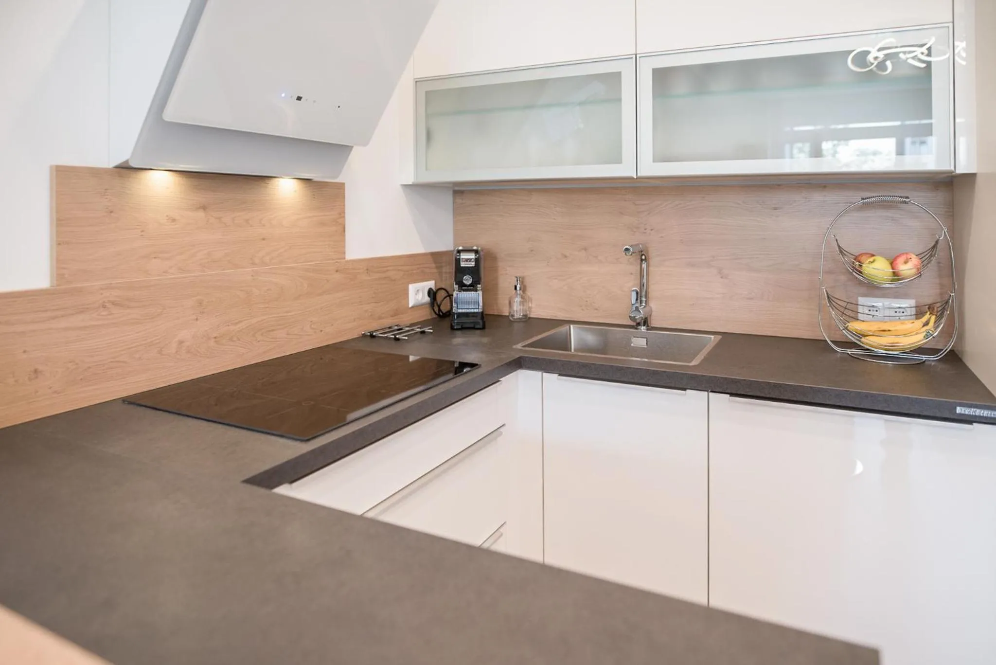 Kitchen or kitchenette in MH Living - 11 - Modern Living Dream in Center