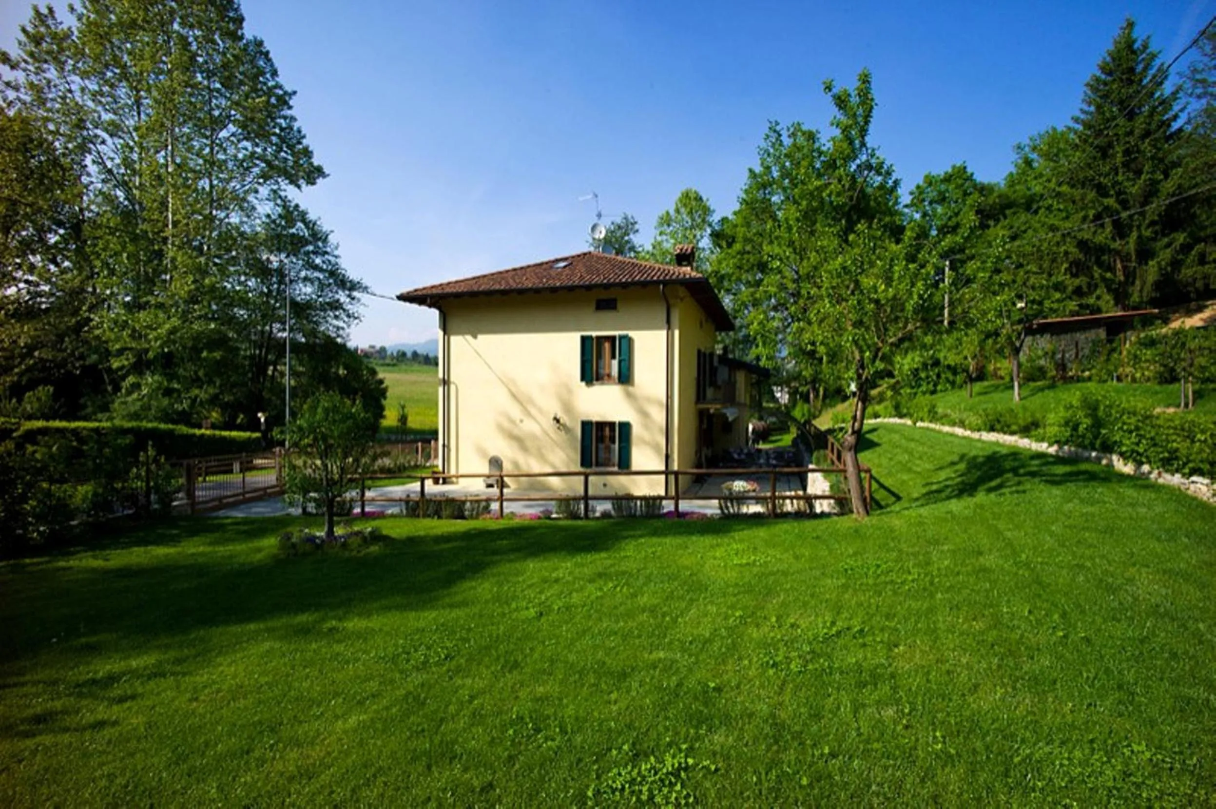Property building in B&B La Casa Di Campagna