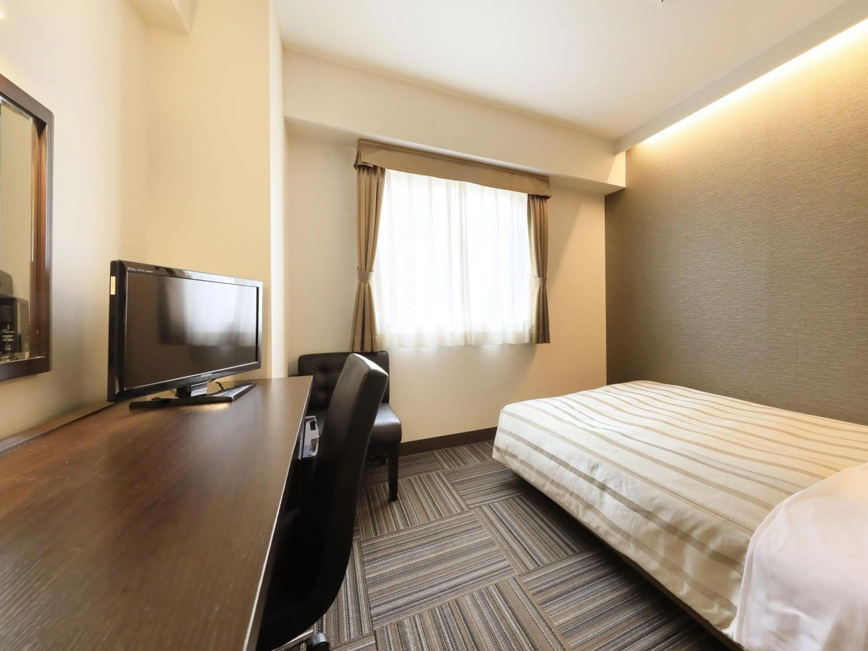 Bed in Atsugi Urban Hotel