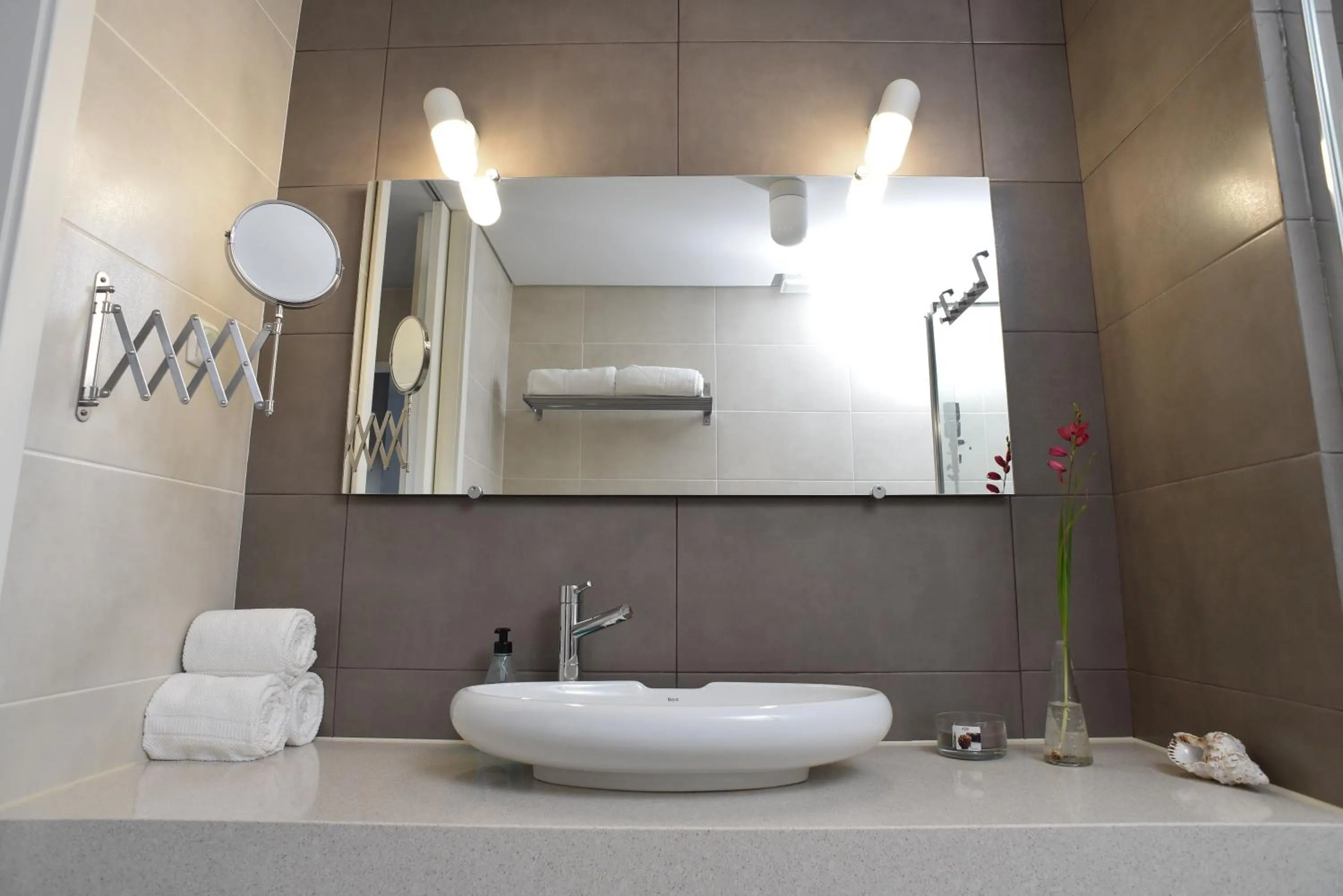 Shower in Casas do Pinheiro