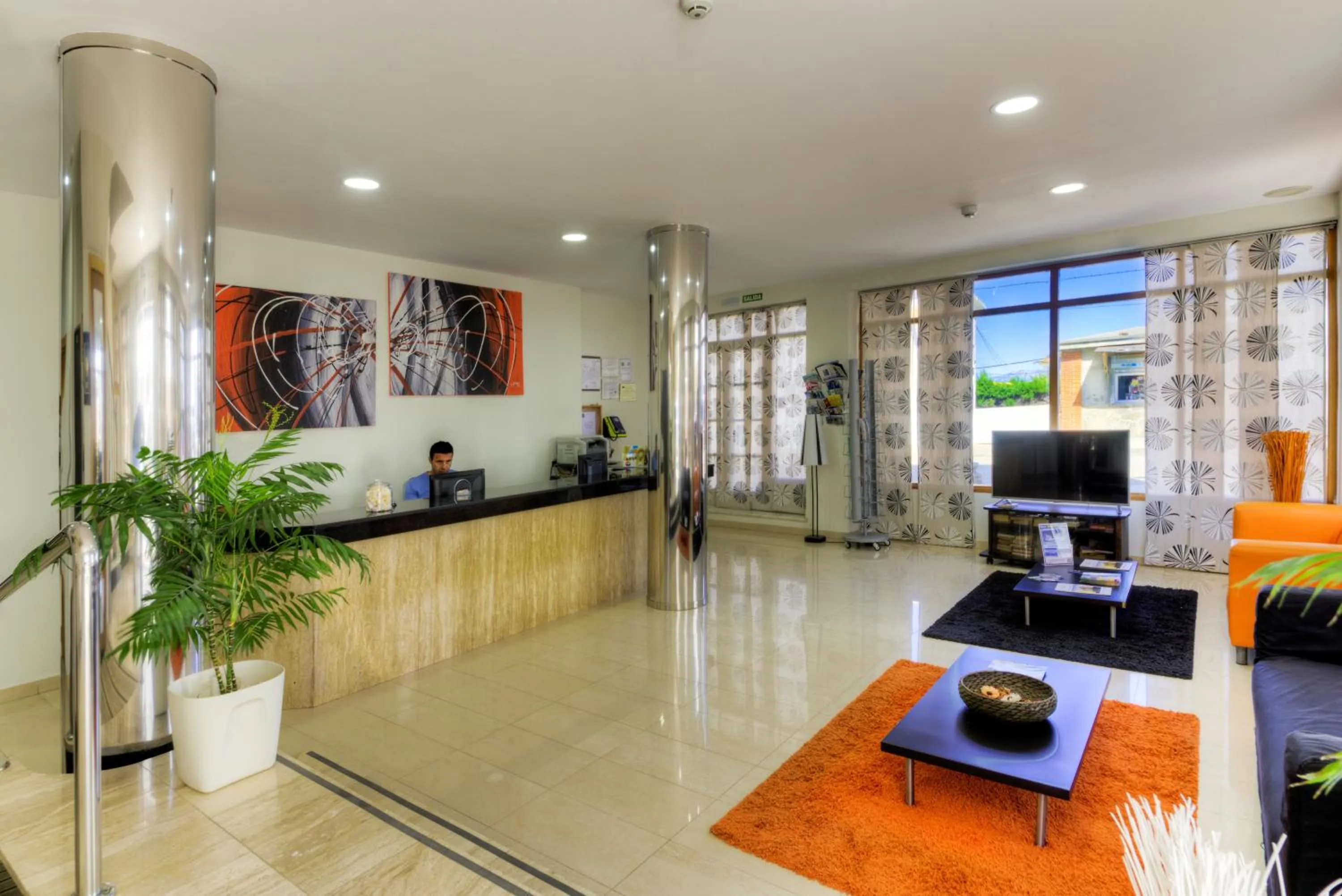 Lobby or reception in Hotel La Mirada