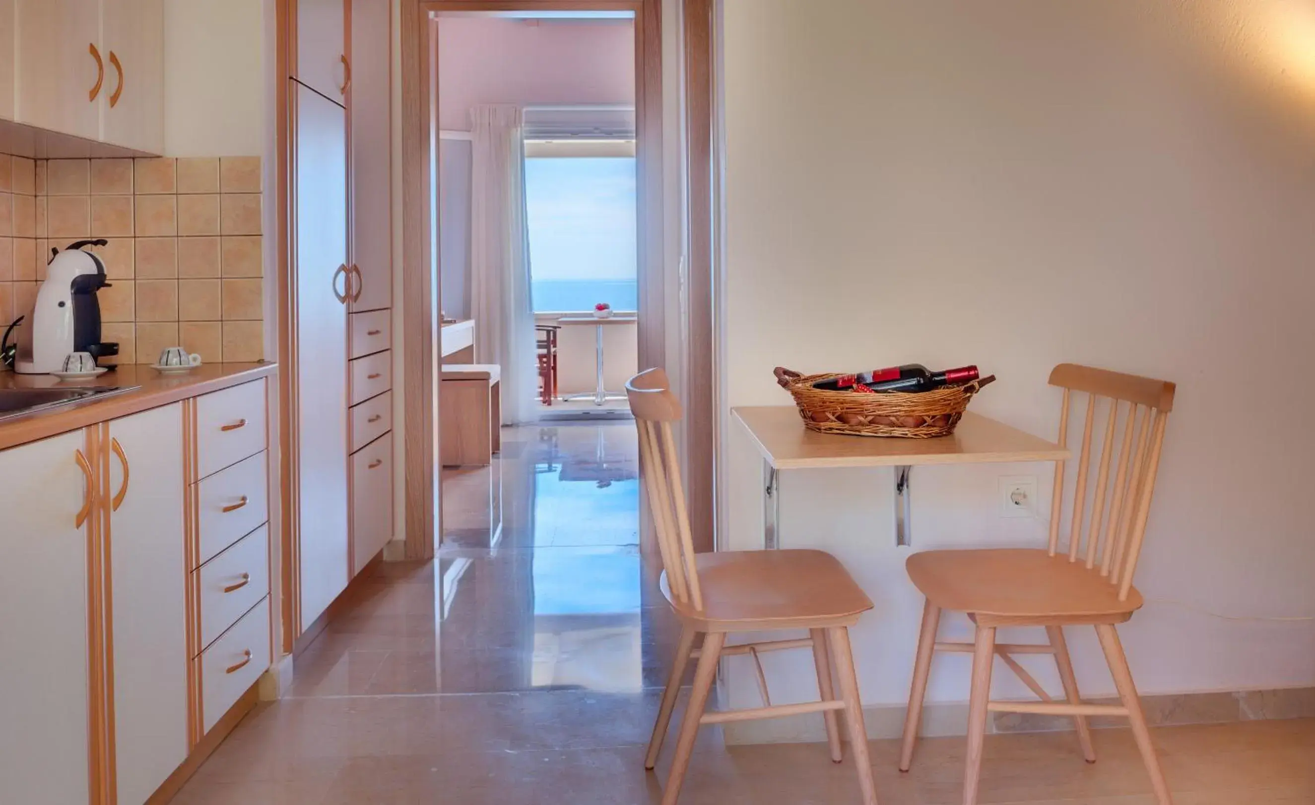 Photo of the whole room in Krouzeri Beach Apartments Photo of the whole room in Krouzeri Beach Apartments