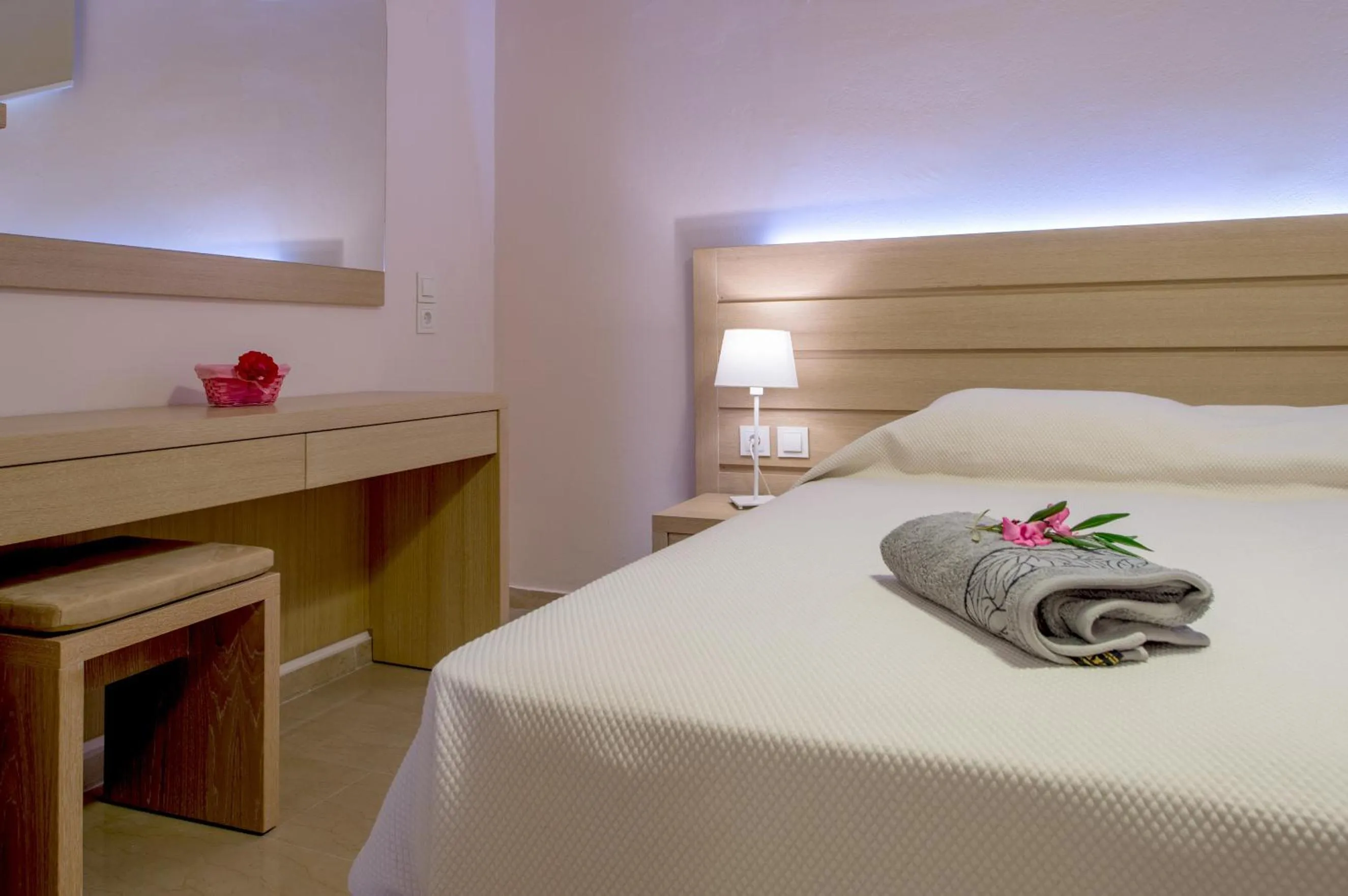 Decorative detail, Bed in Krouzeri Beach Apartments