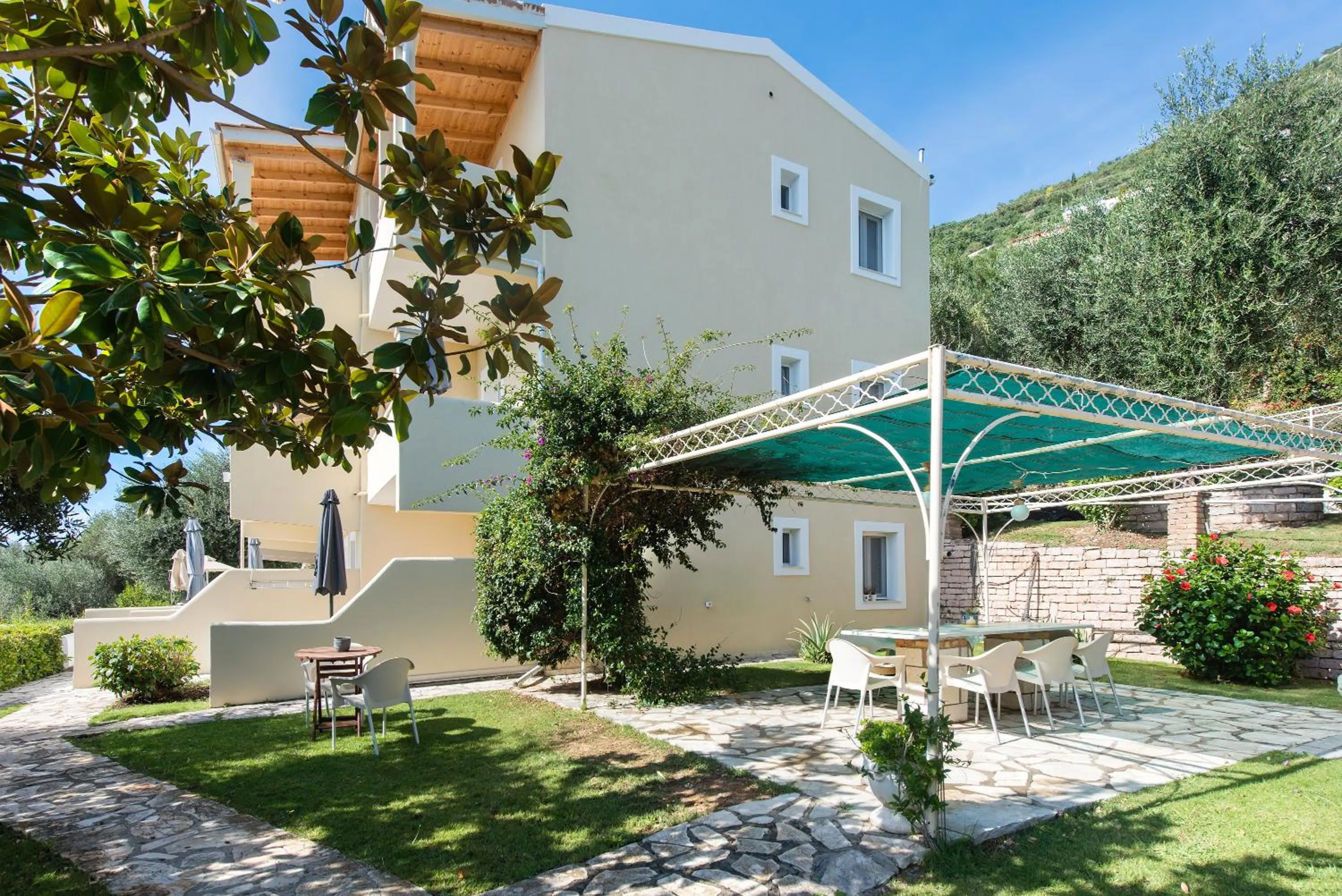 Krouzeri Beach Apartments