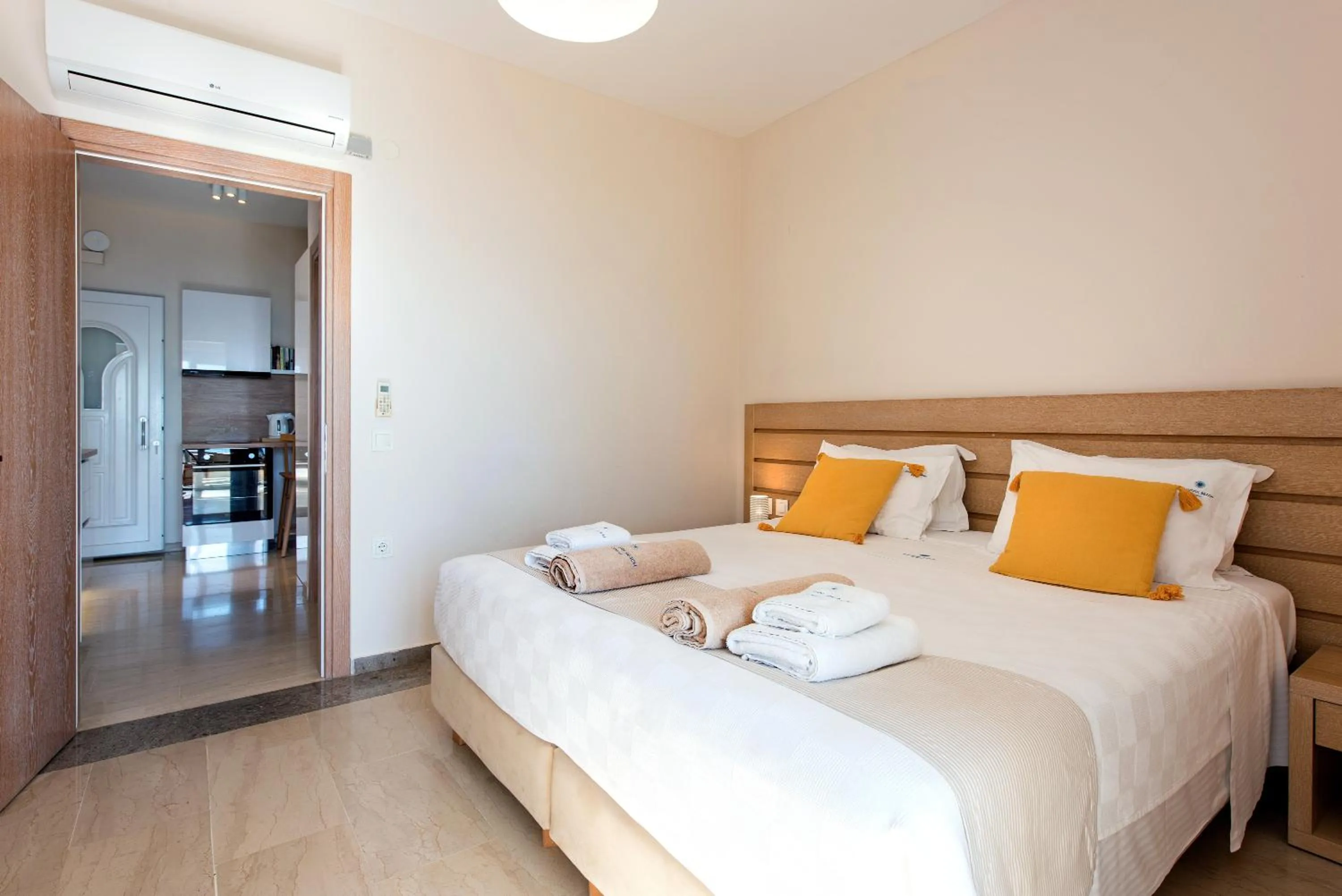 Bed in Krouzeri Beach Apartments