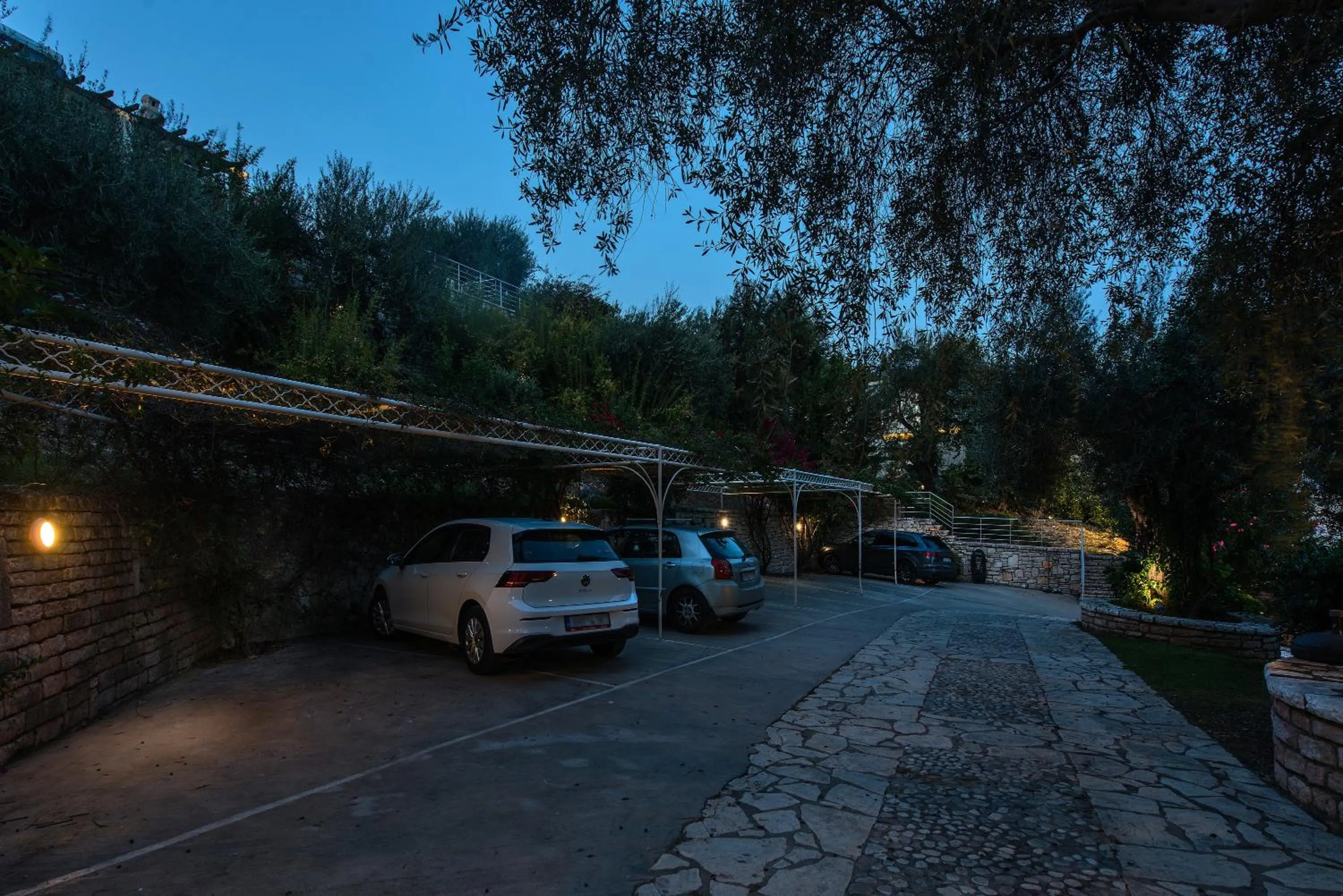 Krouzeri Beach Apartments