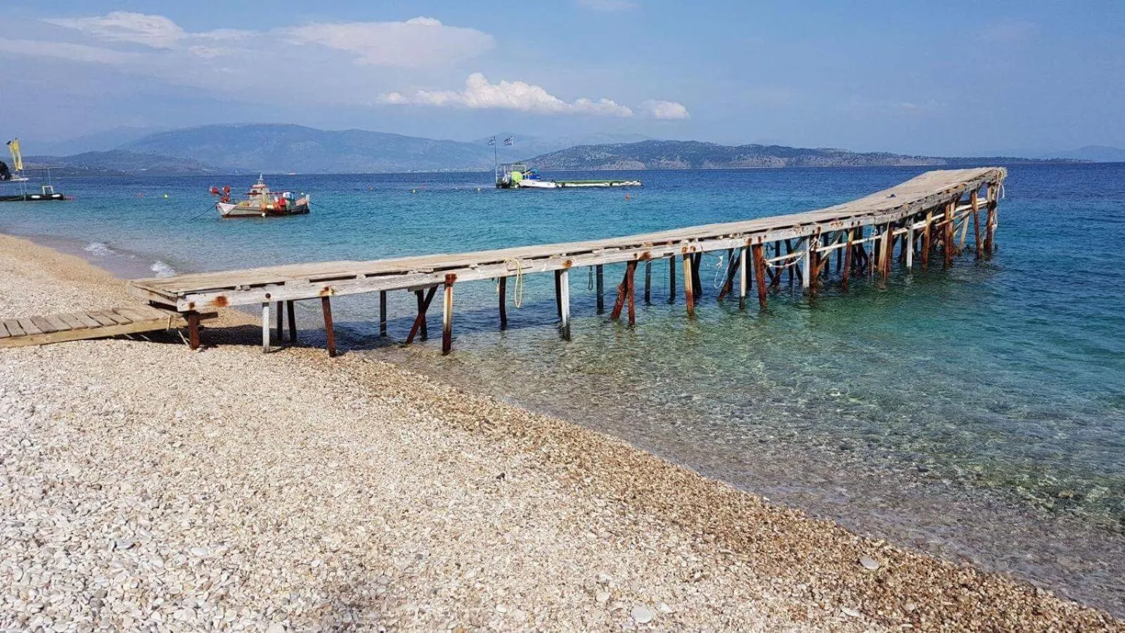 Krouzeri Beach Apartments