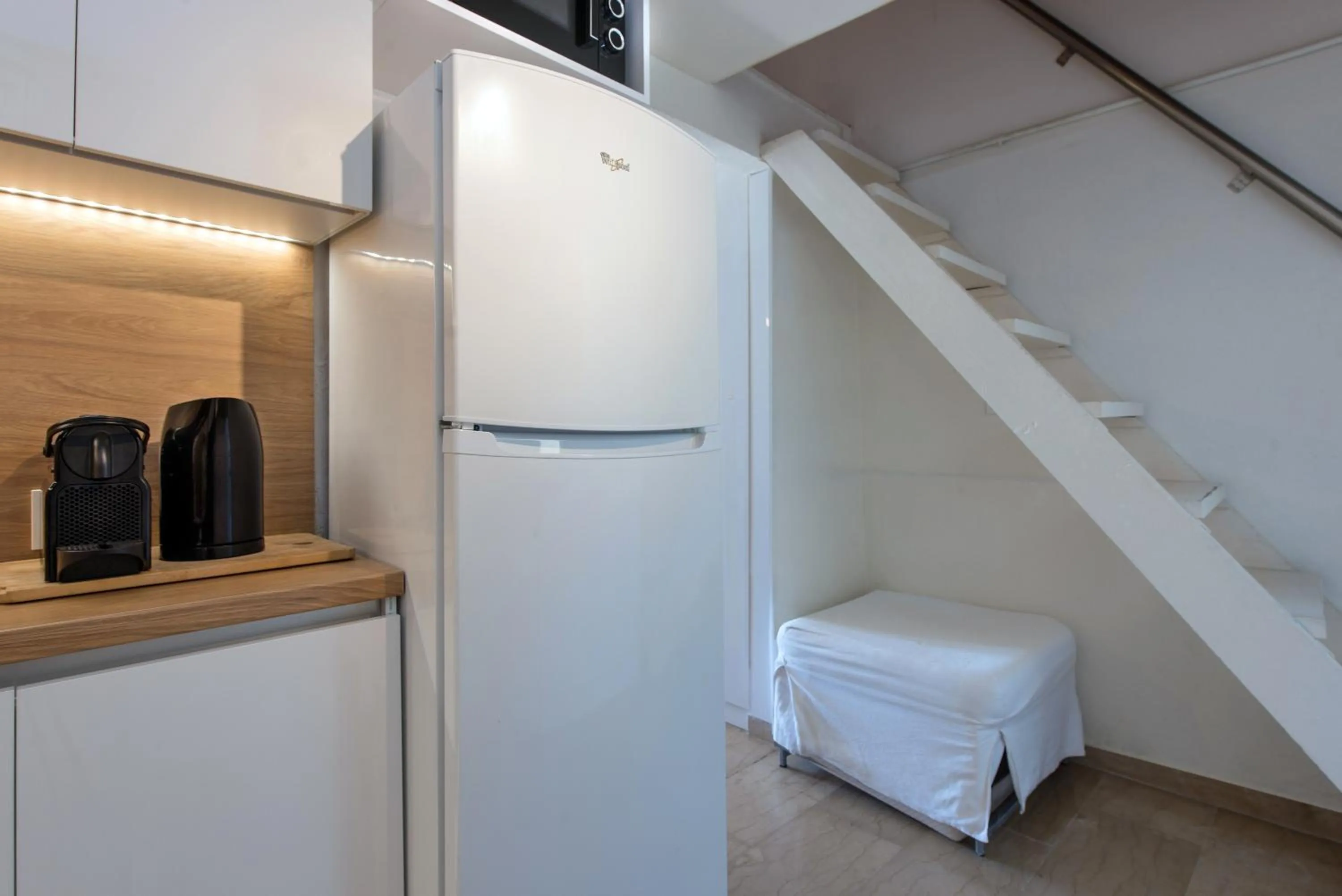 Bed in Krouzeri Beach Apartments