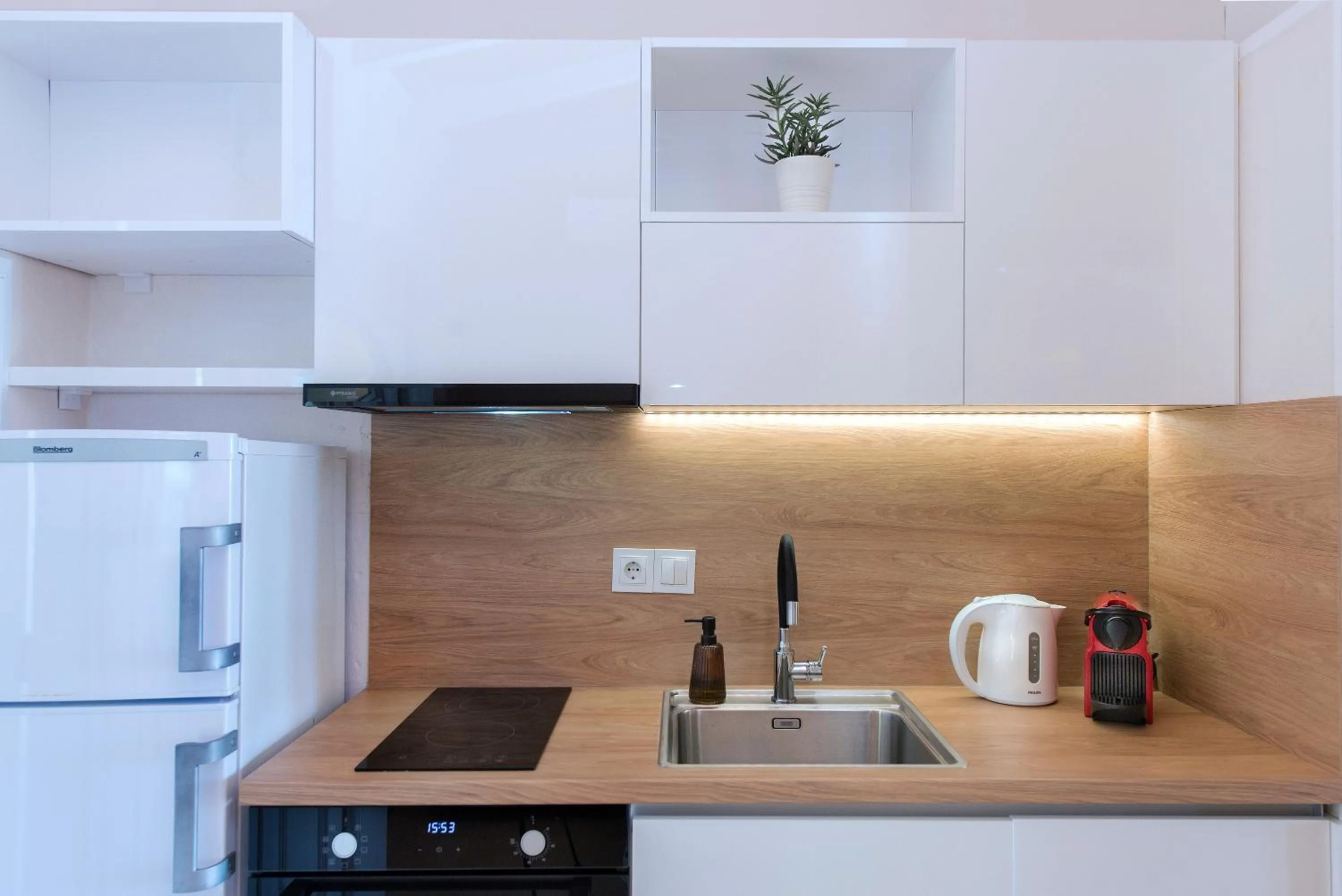 Coffee/tea facilities in Krouzeri Beach Apartments