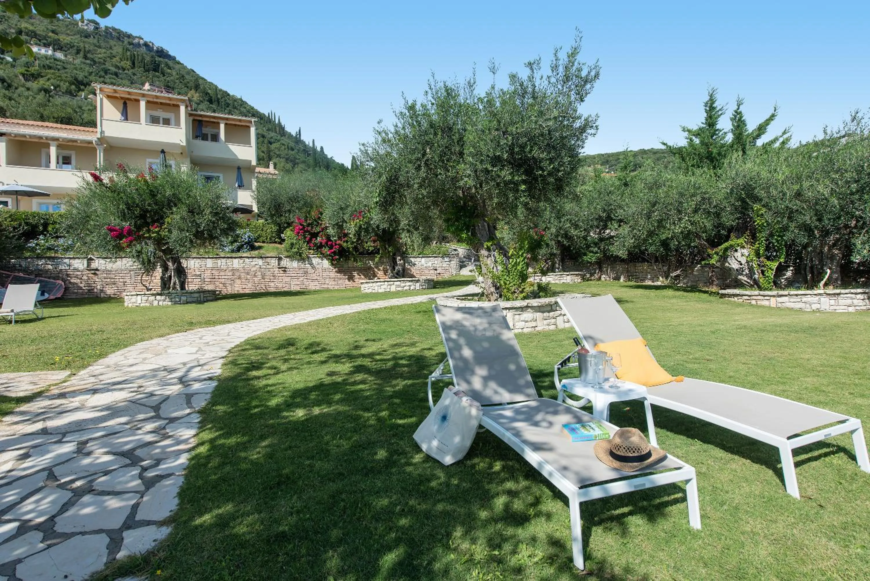 Krouzeri Beach Apartments