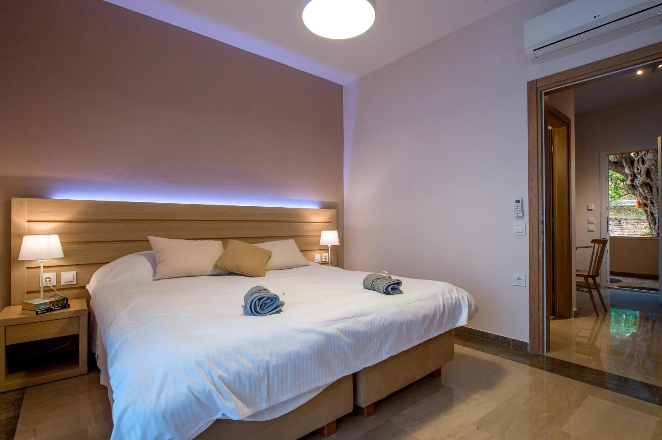 Bedroom, Bed in Krouzeri Beach Apartments