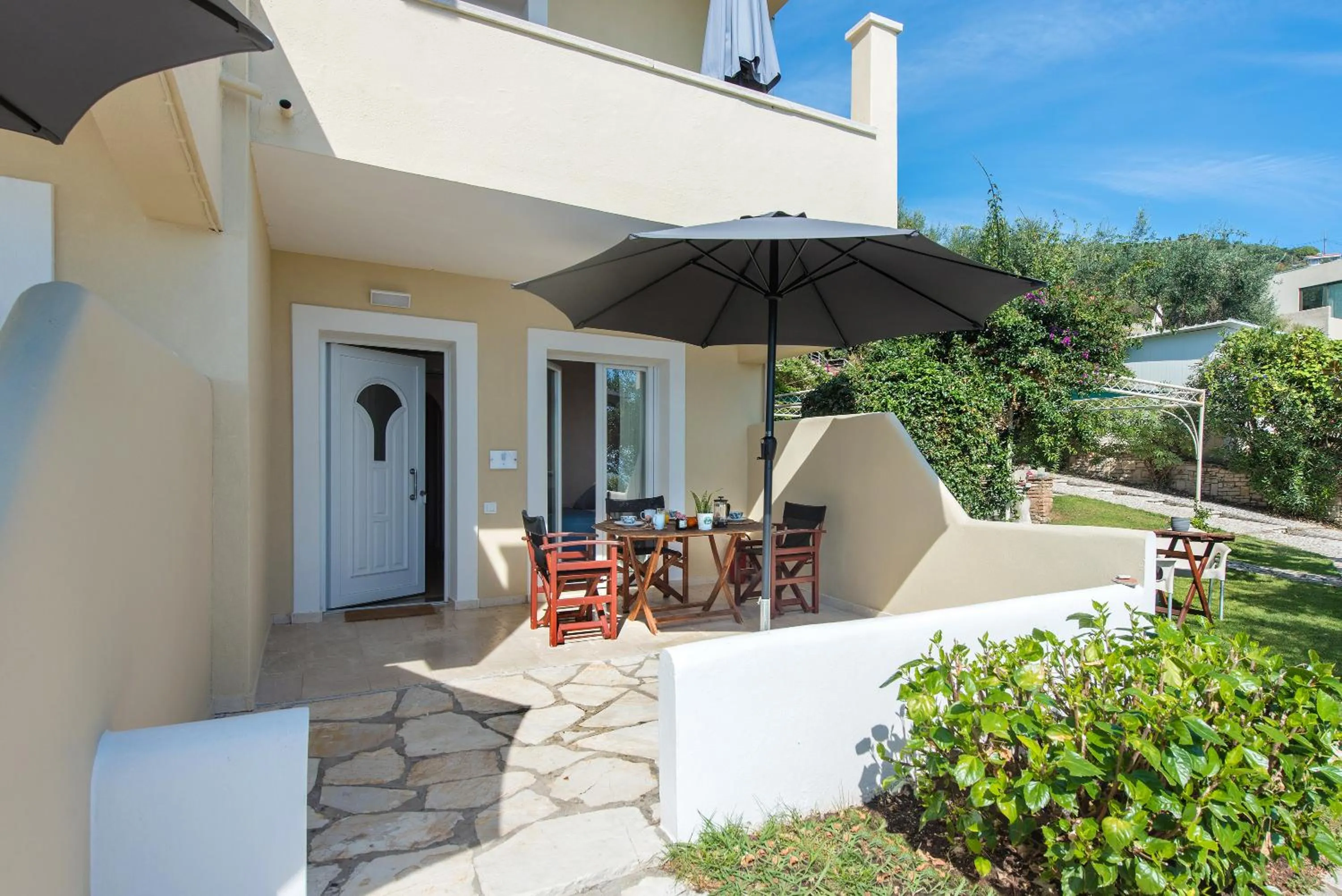 Krouzeri Beach Apartments