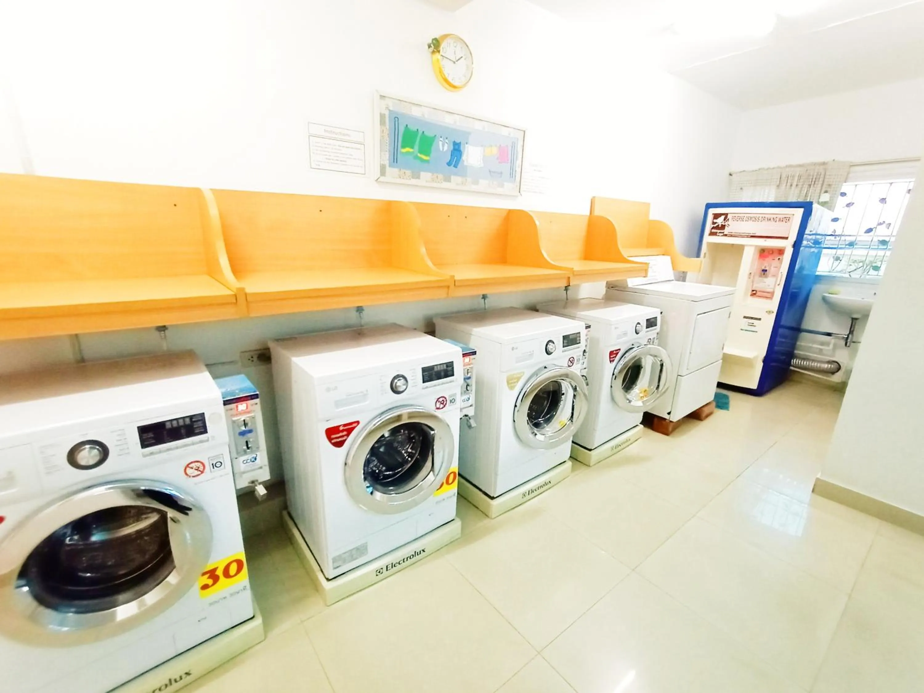 washing machine in Common Living