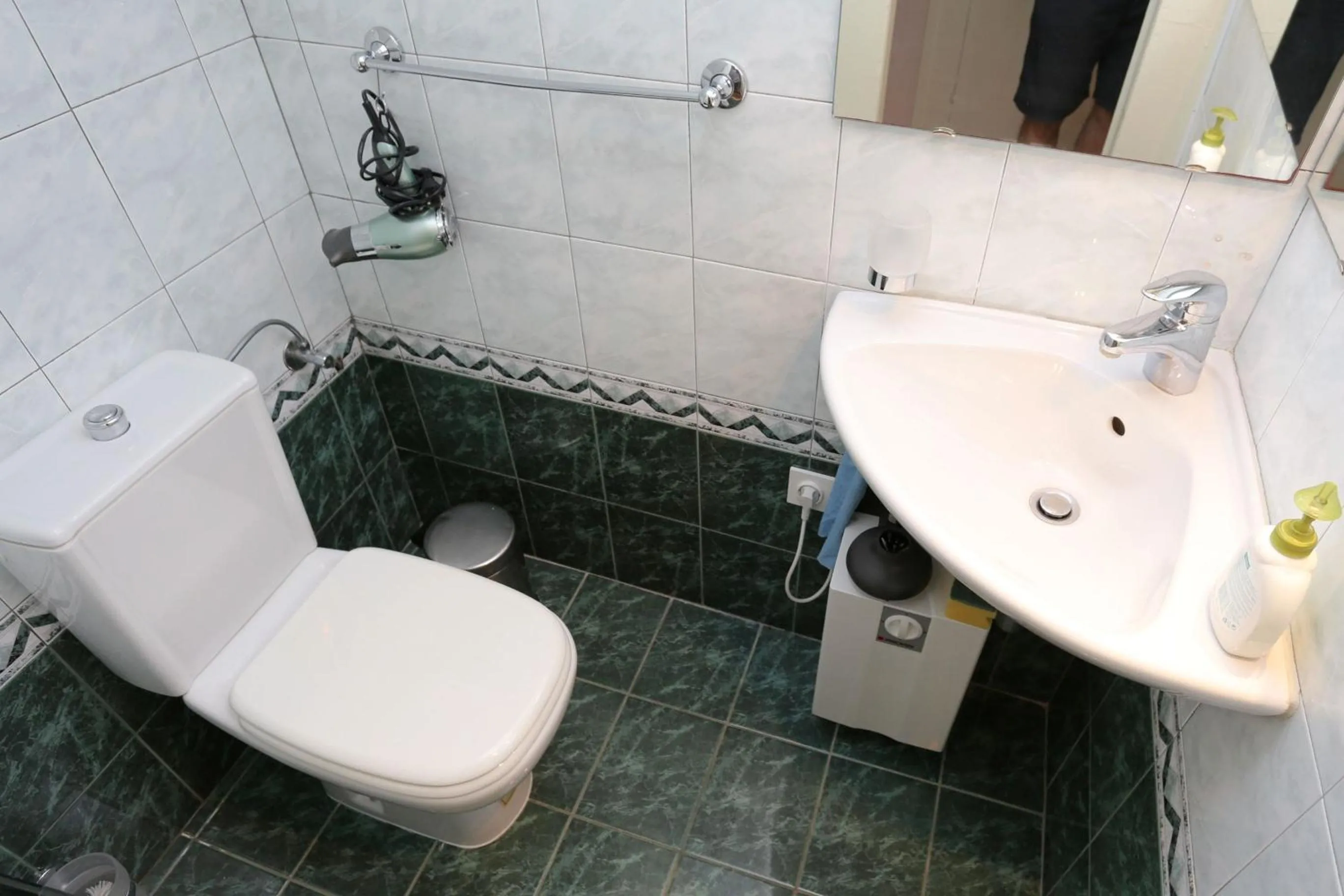 Bathroom in Twin Room Trpanj 10422b