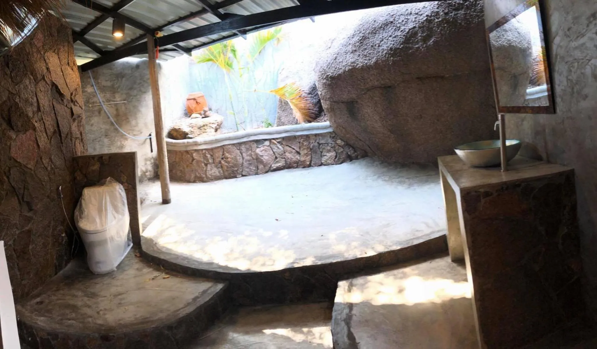 Bathroom in Moondance Magic View Bungalow