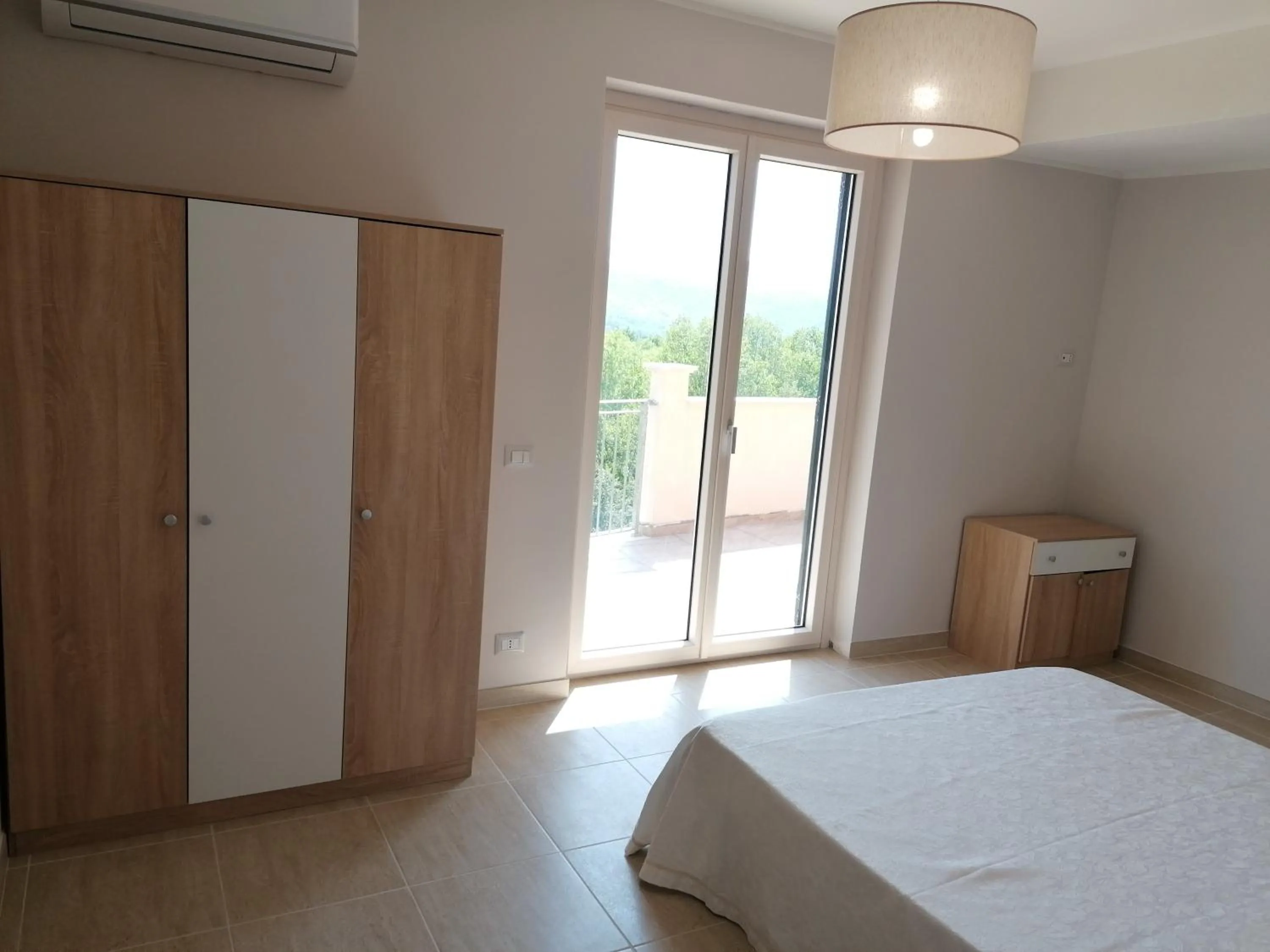 Bed in Villa Del Colle